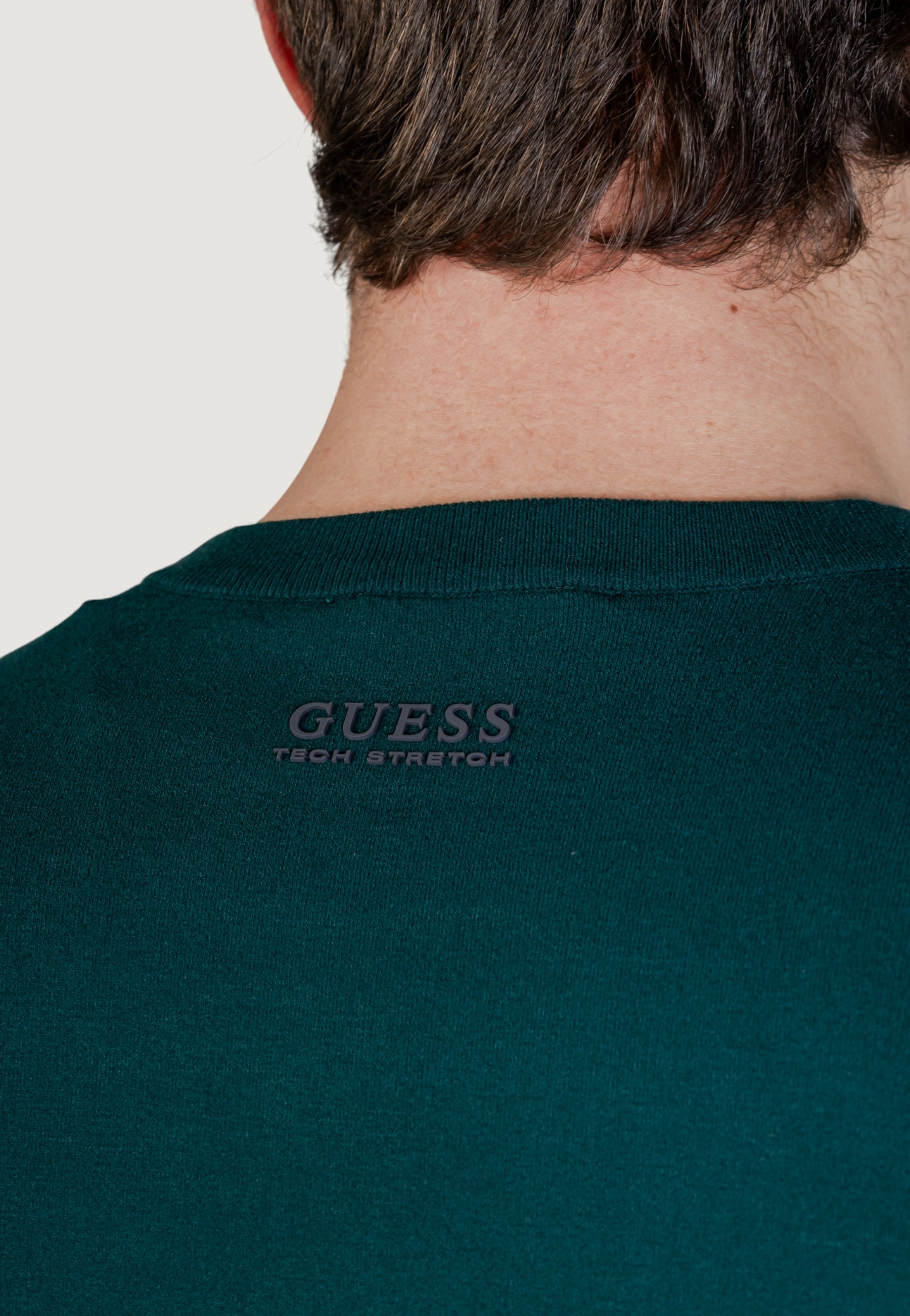 Maglia Guess KADIR TECH LS CN SWTR