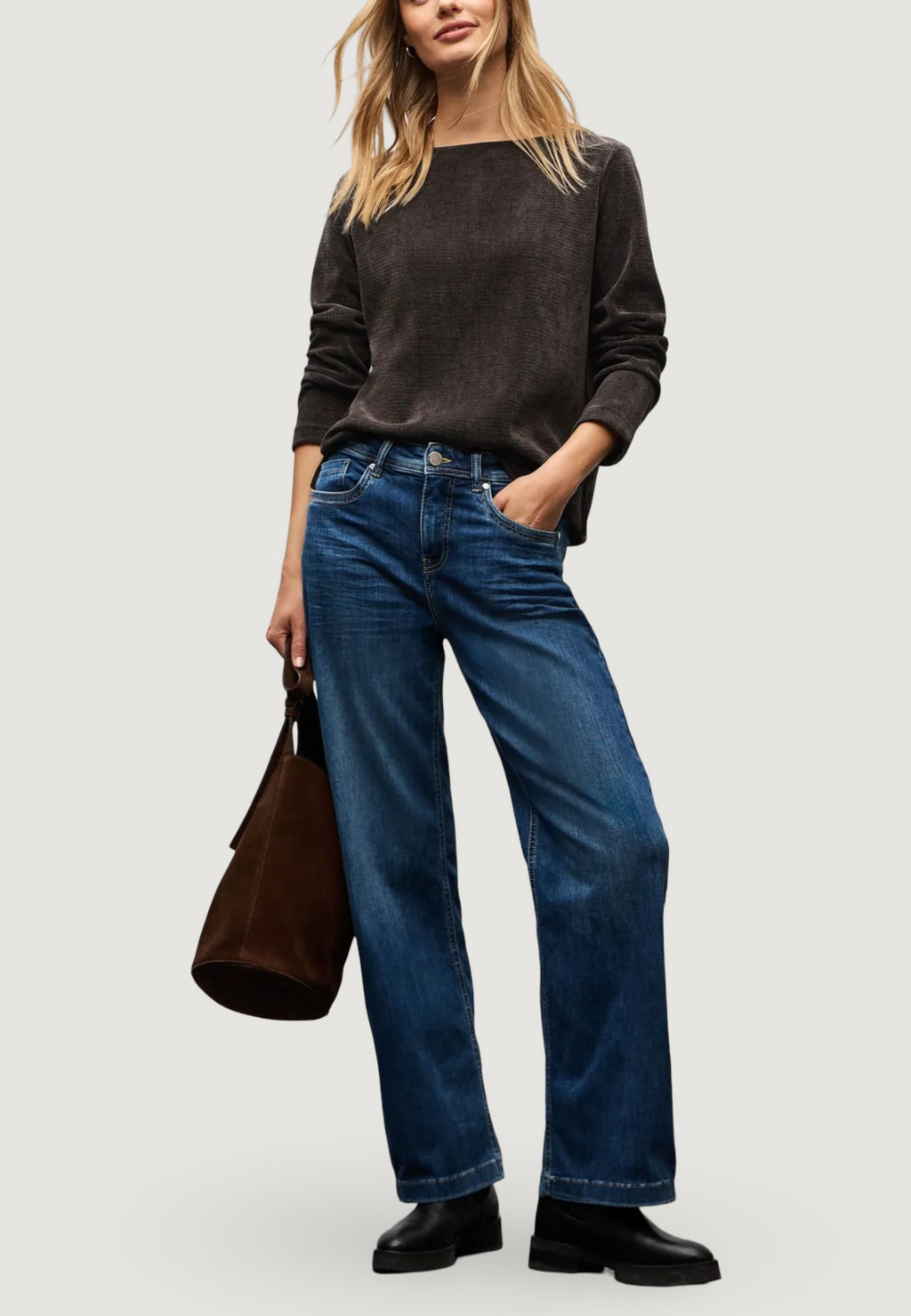 Jersey Street One Cosy u-boat neck shirt