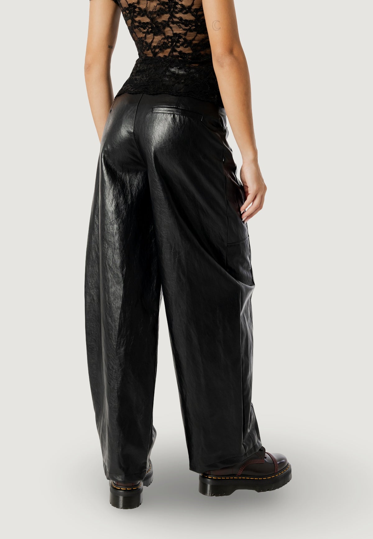 Pantaloni a palazzo I am LOREDANA FAUX LEATHER BARREL