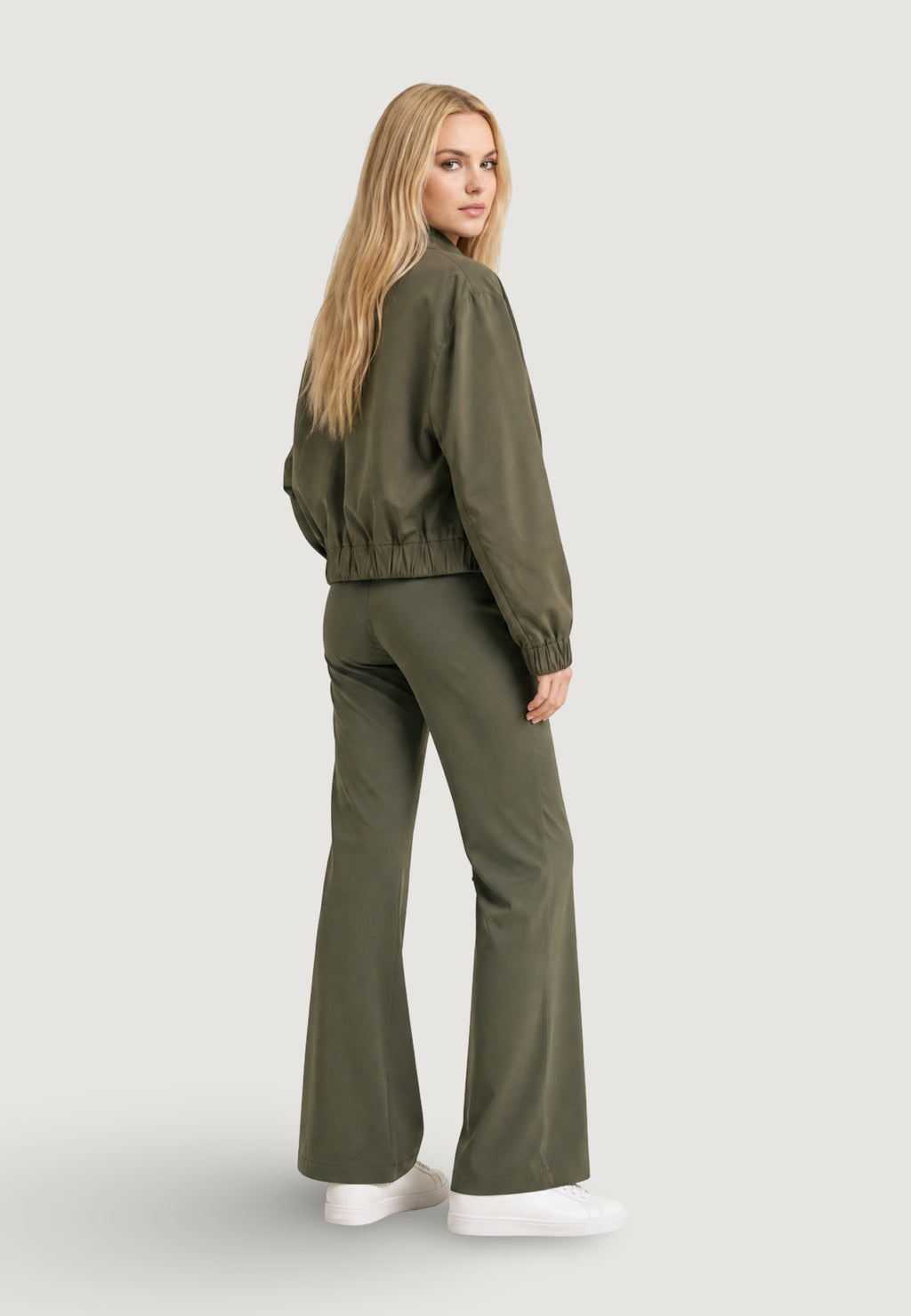 Pantaloni bootcut I am Pantaloni Bottoni