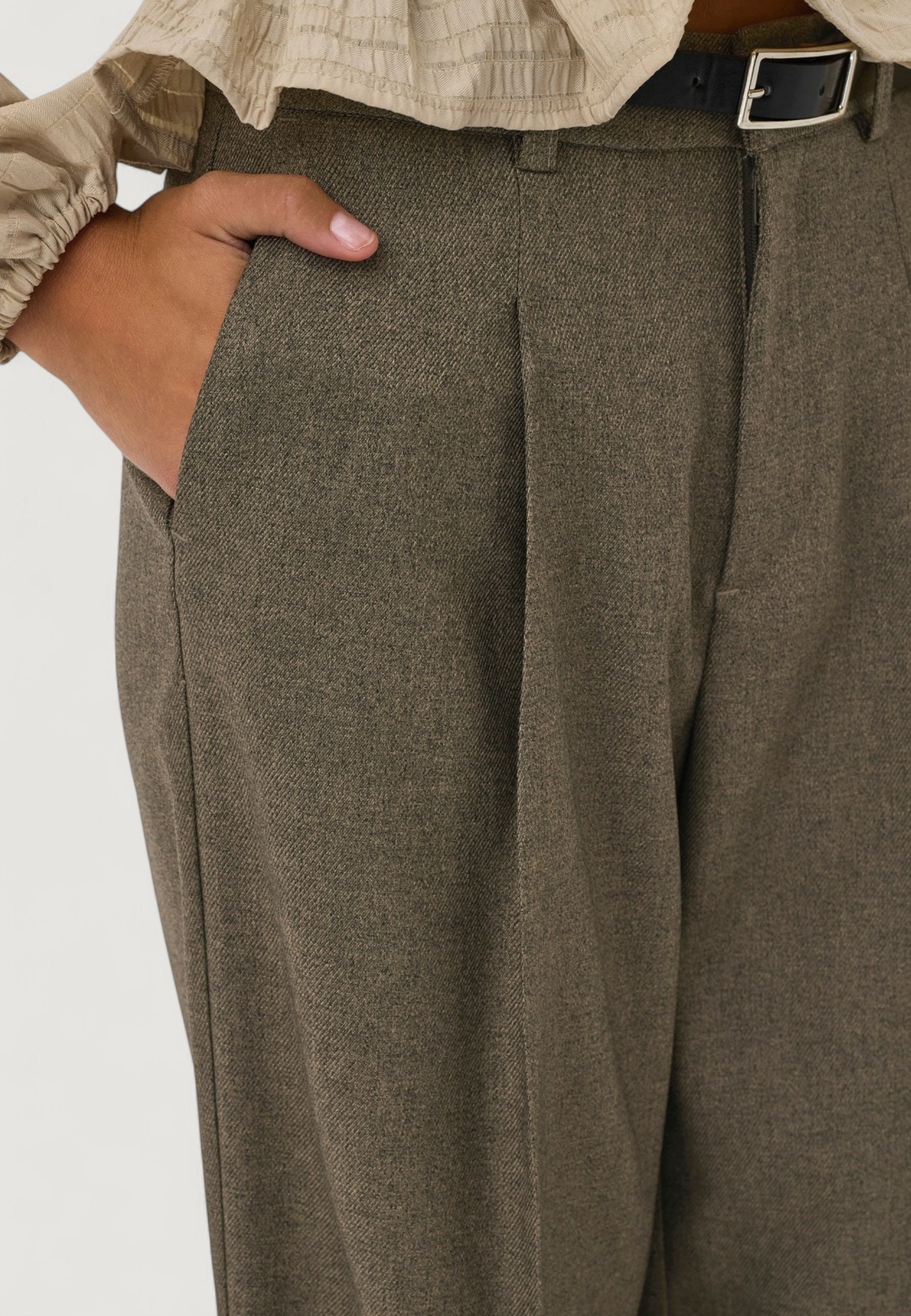 Bootcut trousers Jacqueline de Yong Jdyhayes Hw Belt Pant Tlr