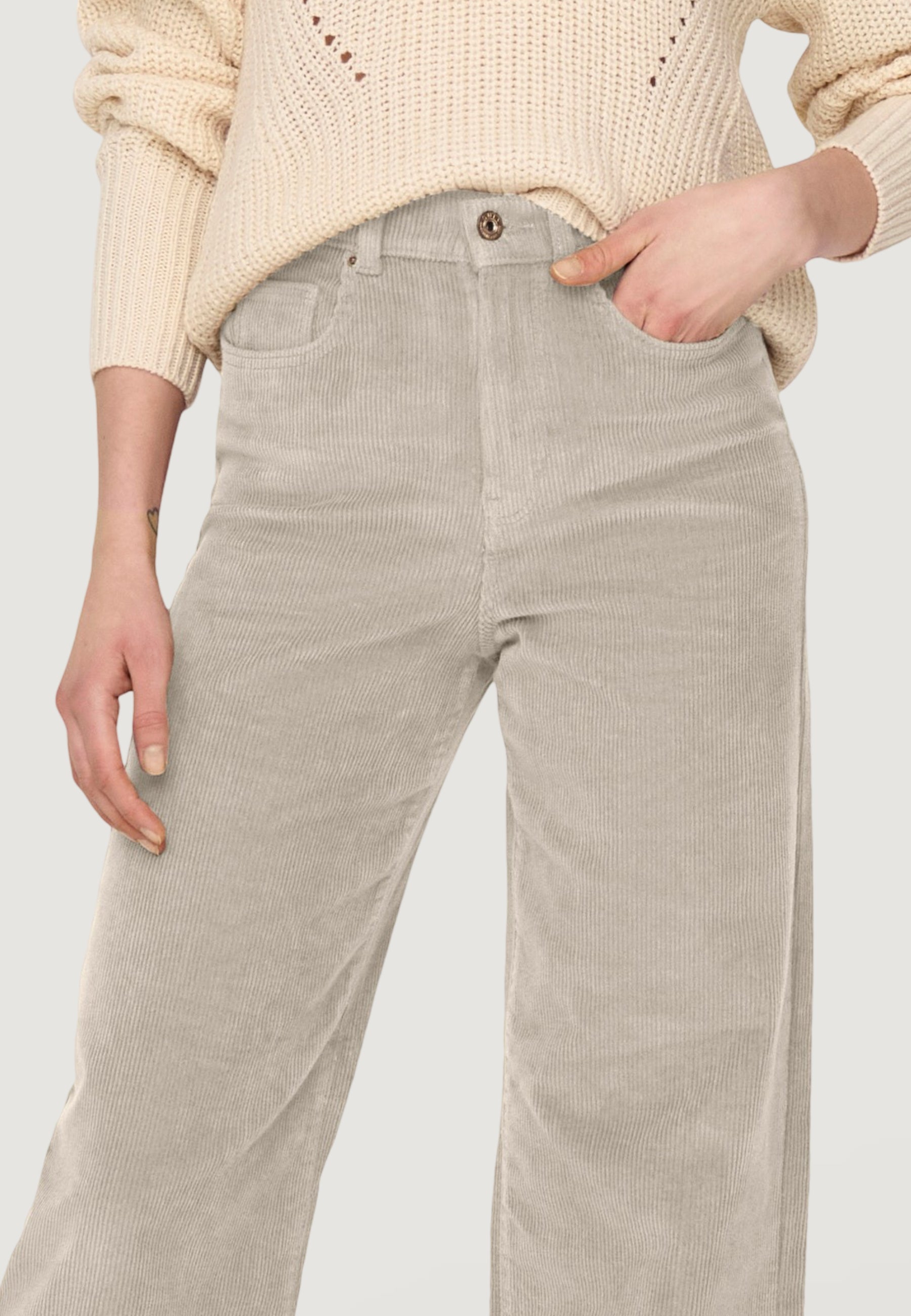 Cropped trousers Only ONLHOPE GLOBAL EX HW WIDE CORD PNT NOOS