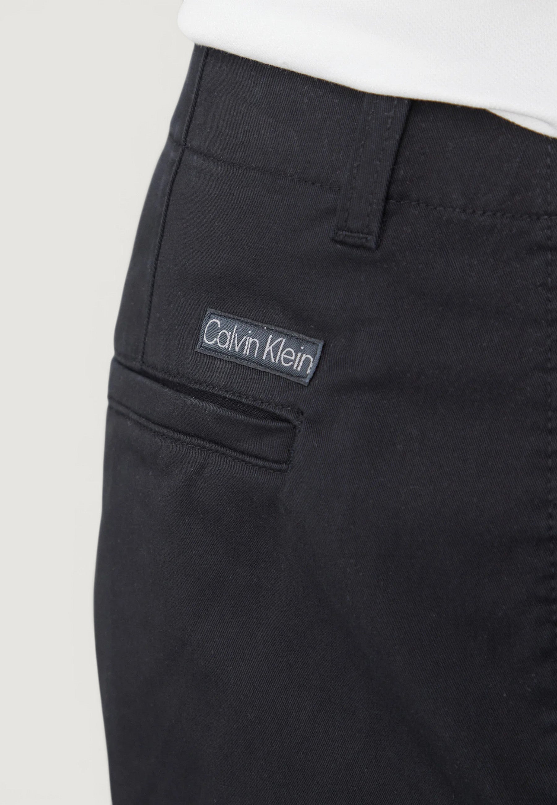 Pantaloni regular / comfort Calvin Klein Jeans LV04RF619G