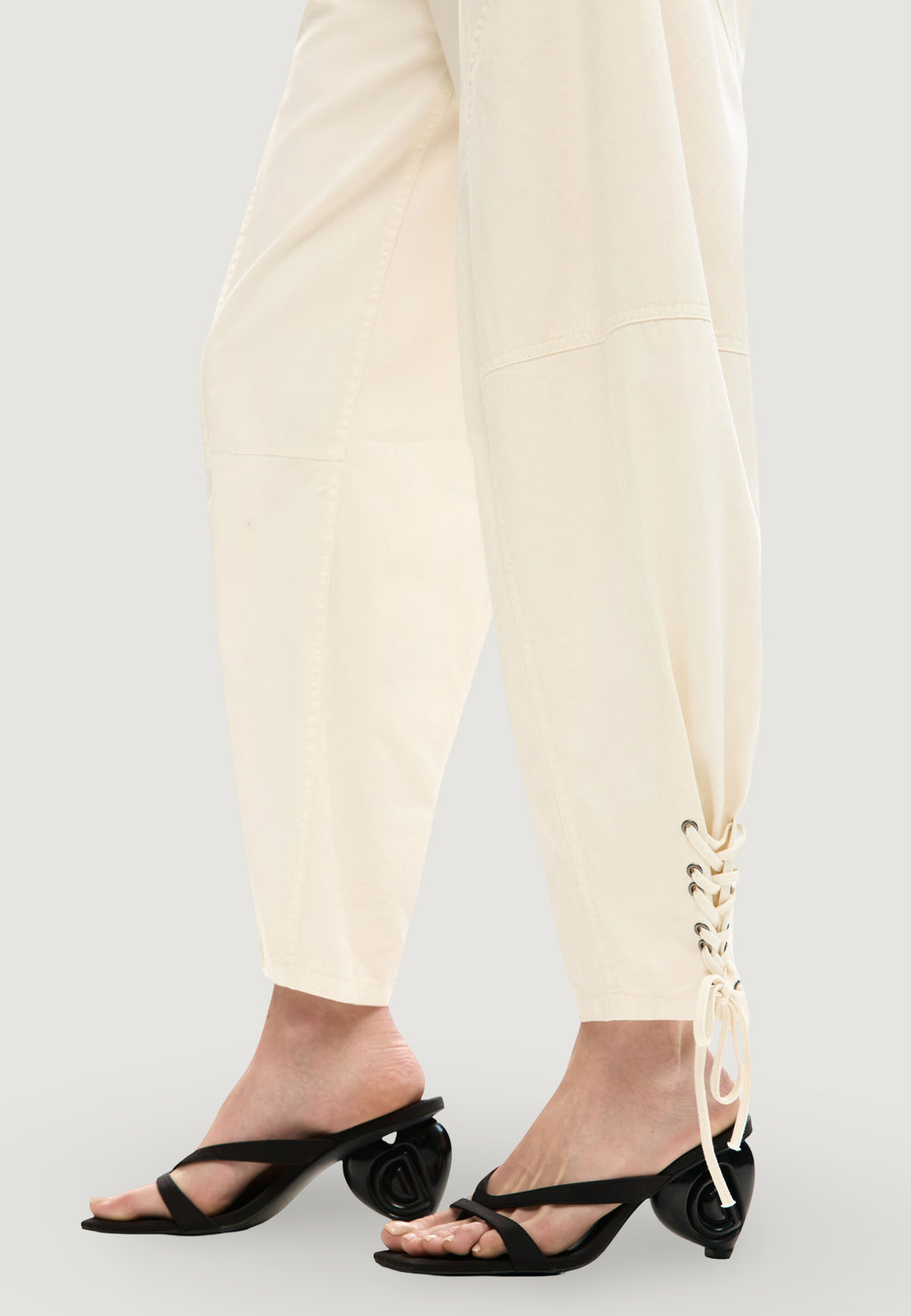 Pantaloni regular Desigual PANT_TROY