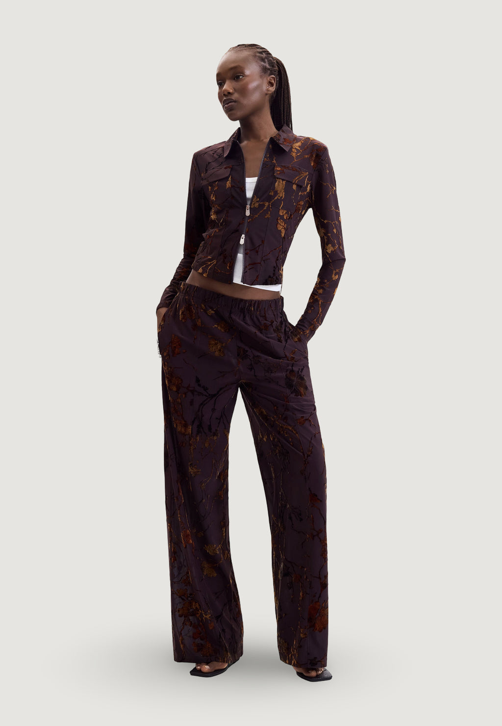 Pantaloni regular Desigual PANT_BUCAREST