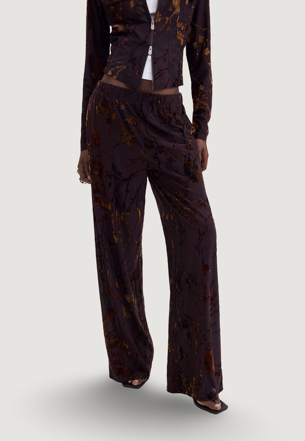 Pantaloni regular Desigual PANT_BUCAREST