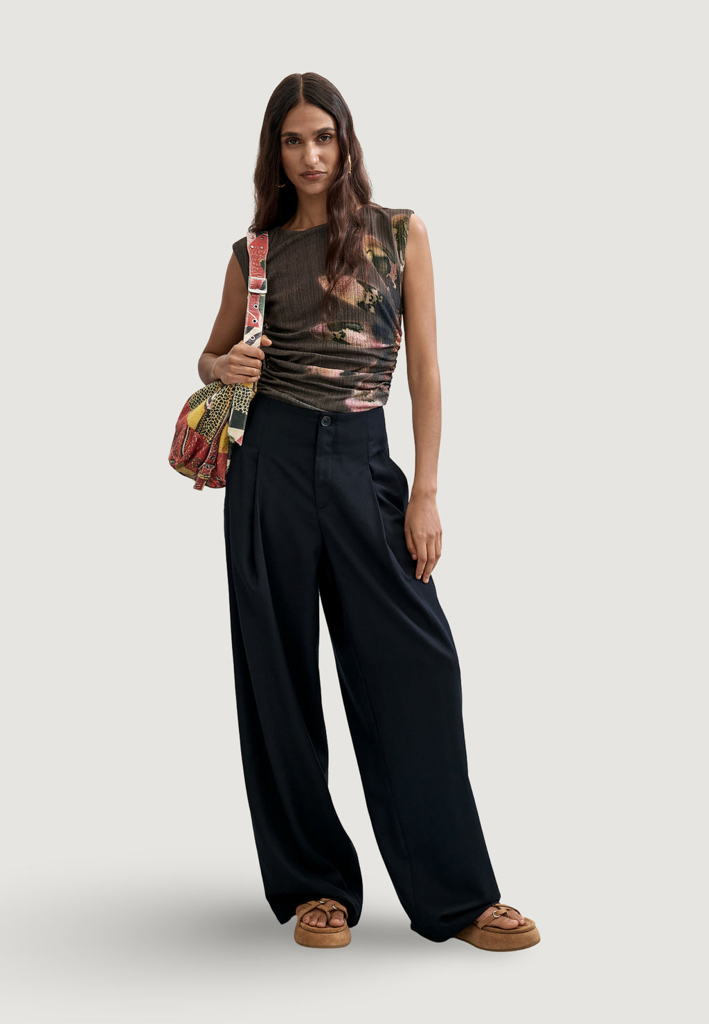 Pantaloni regular Desigual PANT_LUCIA