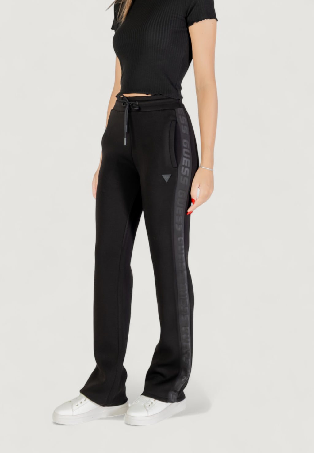 Pantaloni regular Guess Active BRENDA SCUBA STRAIGHT LEG PANT