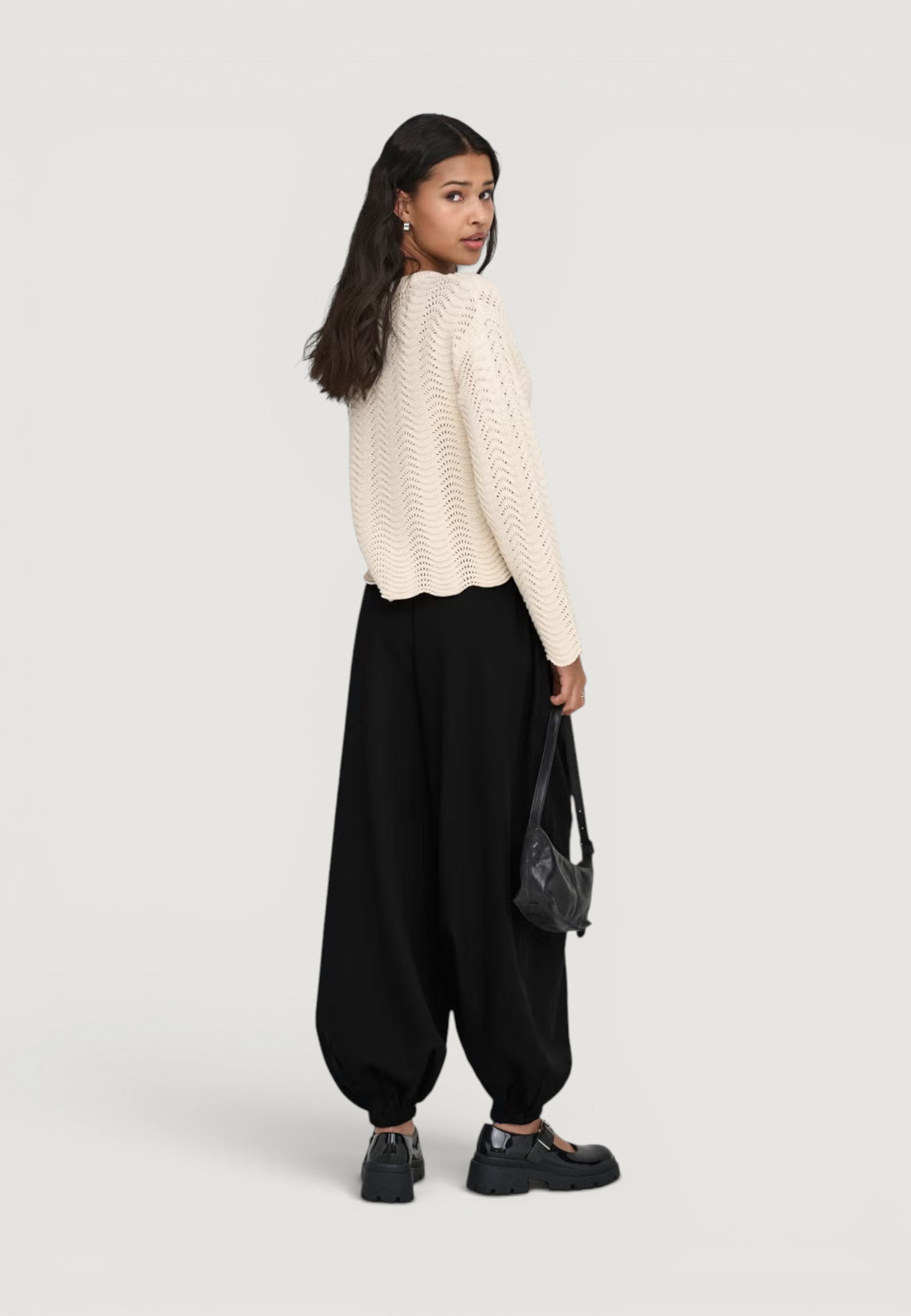 Pantaloni regular Jacqueline de Yong JDYPALOMA MW LOOSE PANT WVN NOOS
