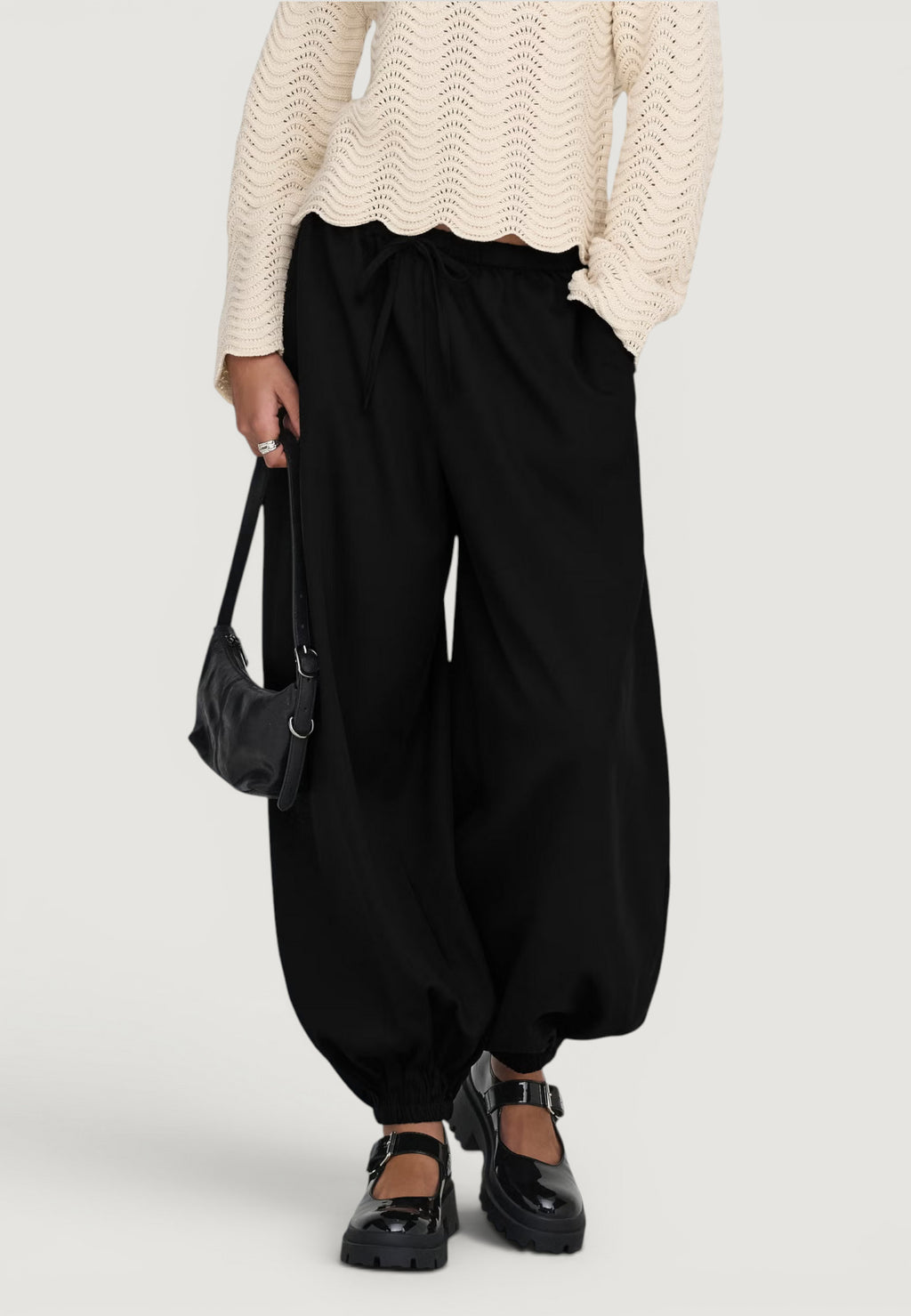 Pantaloni regular Jacqueline de Yong JDYPALOMA MW LOOSE PANT WVN NOOS