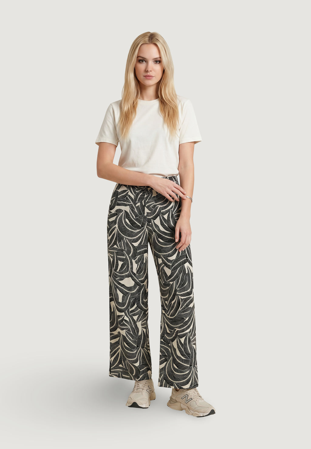 Pantaloni regular Only ONLNOVA LIFE VIS PALAZZO PANT WVN