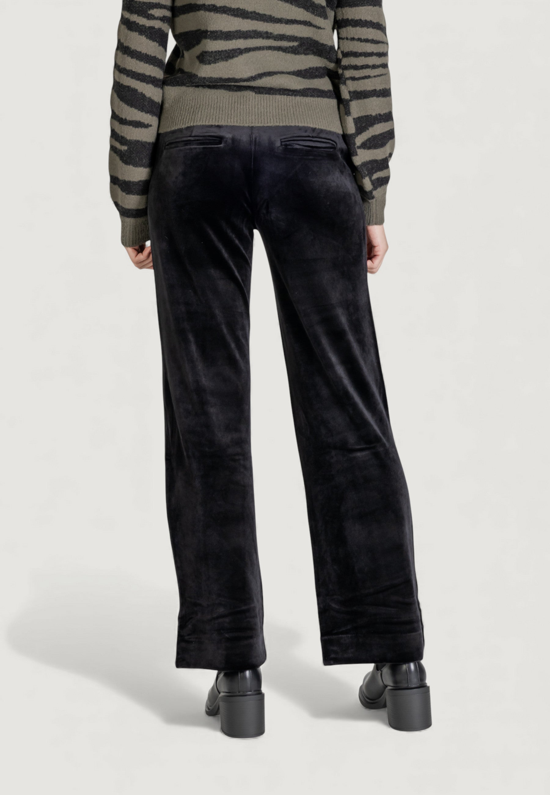 Pantaloni regular Only Onlkayle-Elsy Straight Velvet Pant Tlr