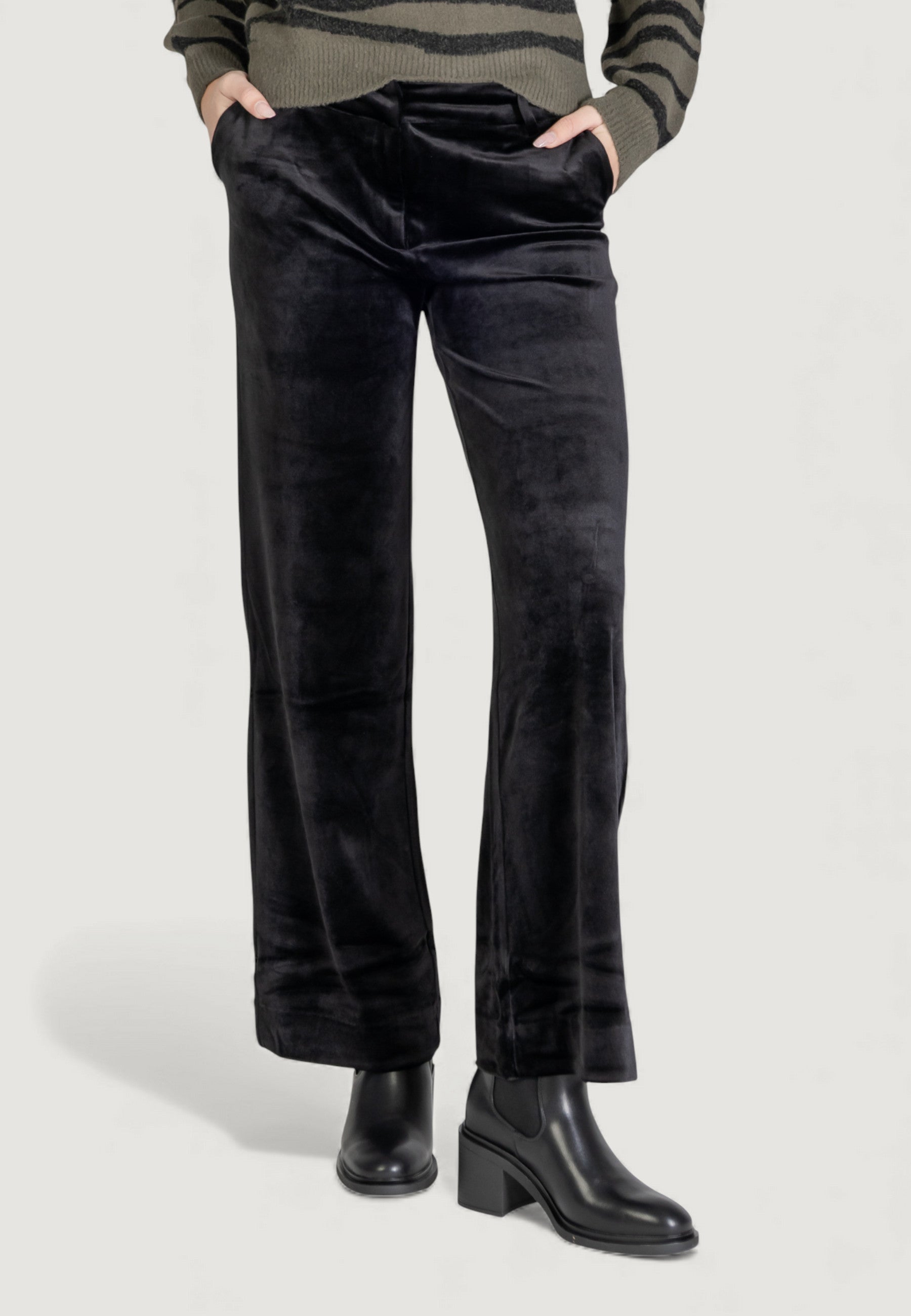 Pantaloni regular Only Onlkayle-Elsy Straight Velvet Pant Tlr