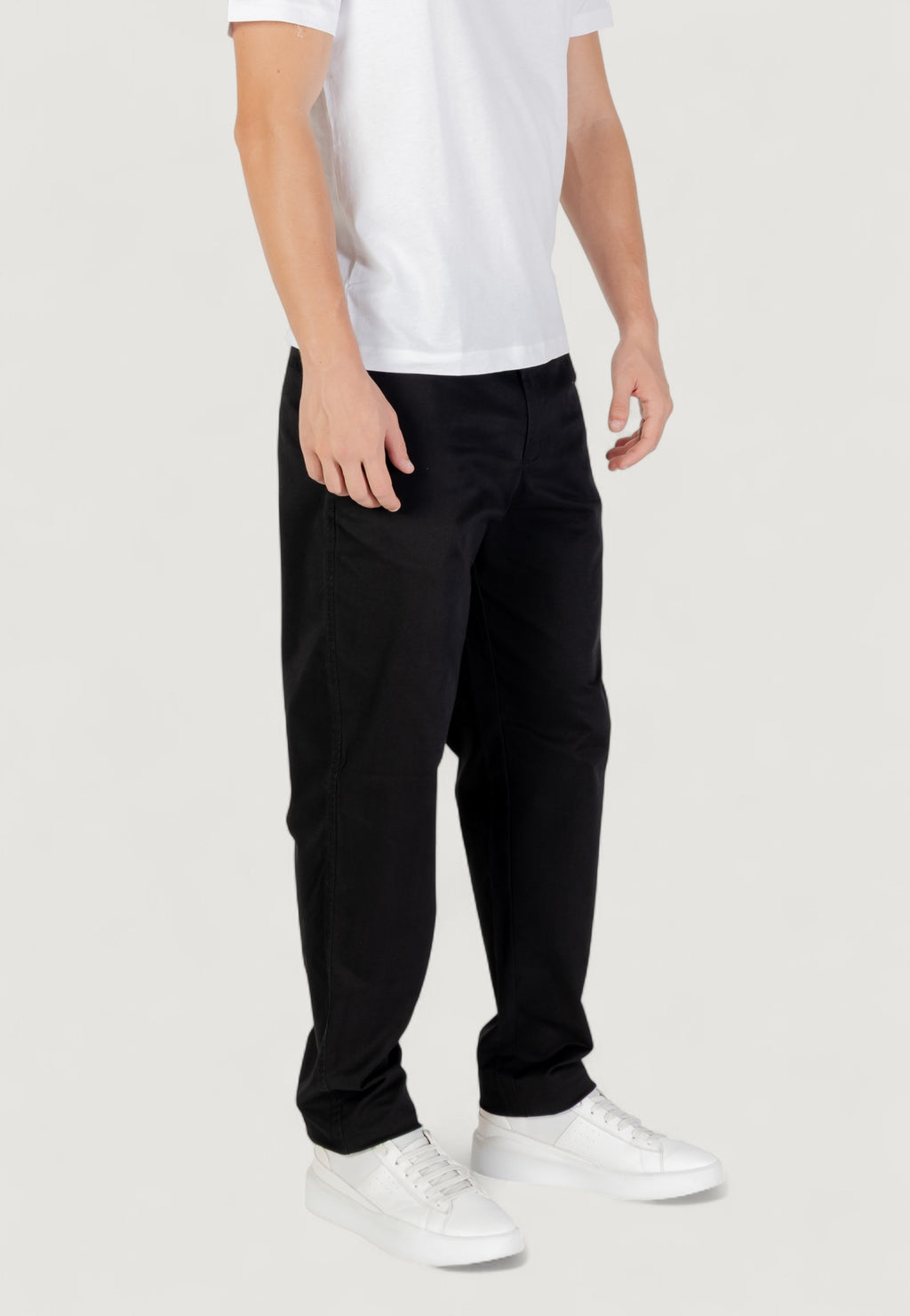 Pantaloni slim Armani Exchange XM001569 AF18849