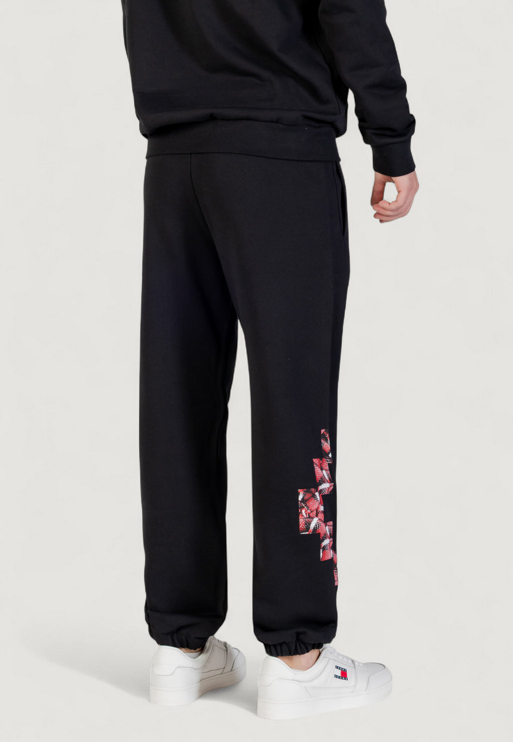 Joggers COUNTY OF MILAN F5CAMAFP036