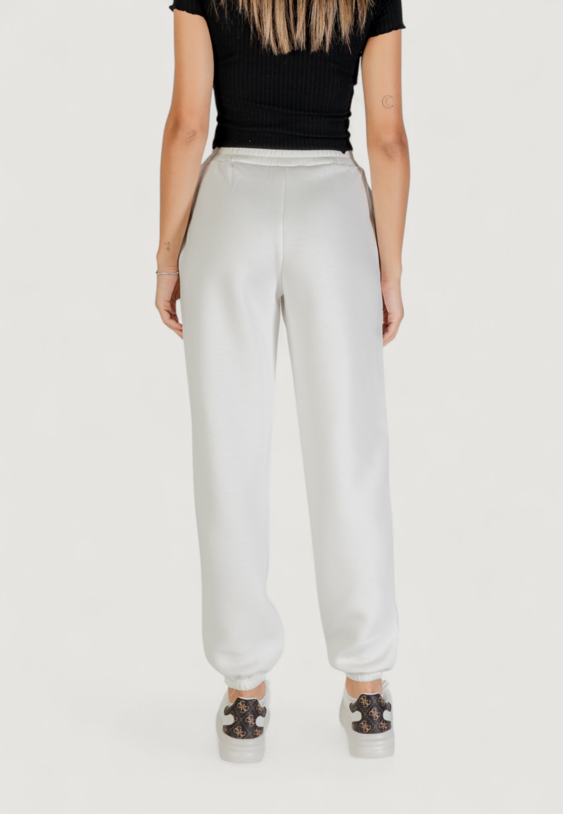 Pantaloni sportivi Guess Active CECILIA SCUBA JOGGER PANTS