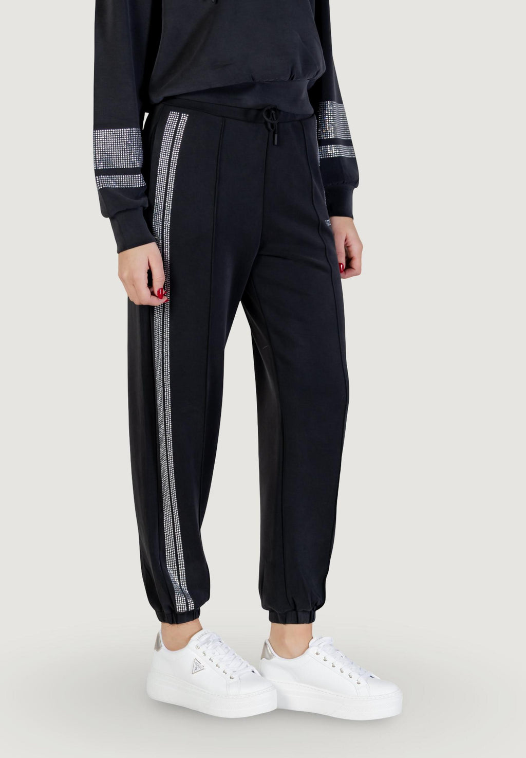 Pantaloni sportivi Guess Active BERTHE CUFFED JOGGER