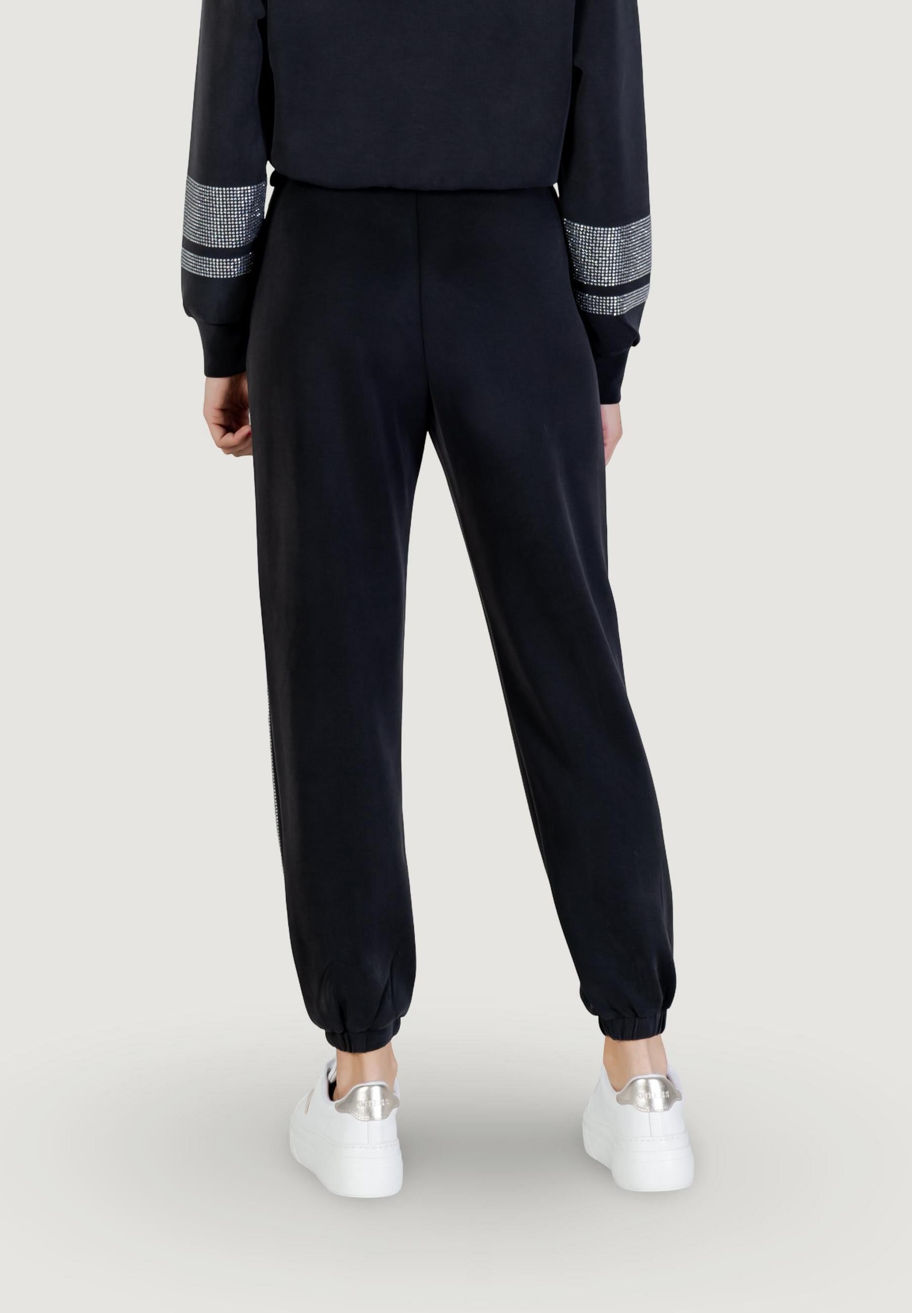 Pantaloni sportivi Guess Active BERTHE CUFFED JOGGER