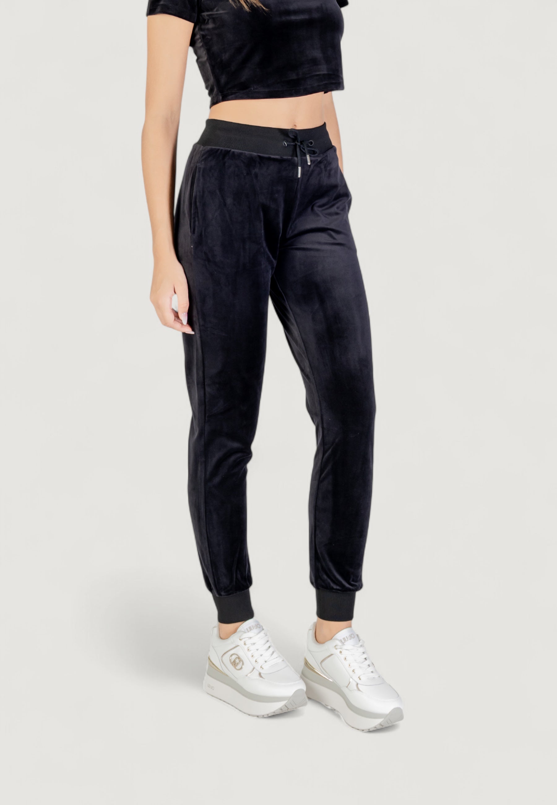 Pantaloni sportivi Guess Active COUTURE JOGGER PANTS