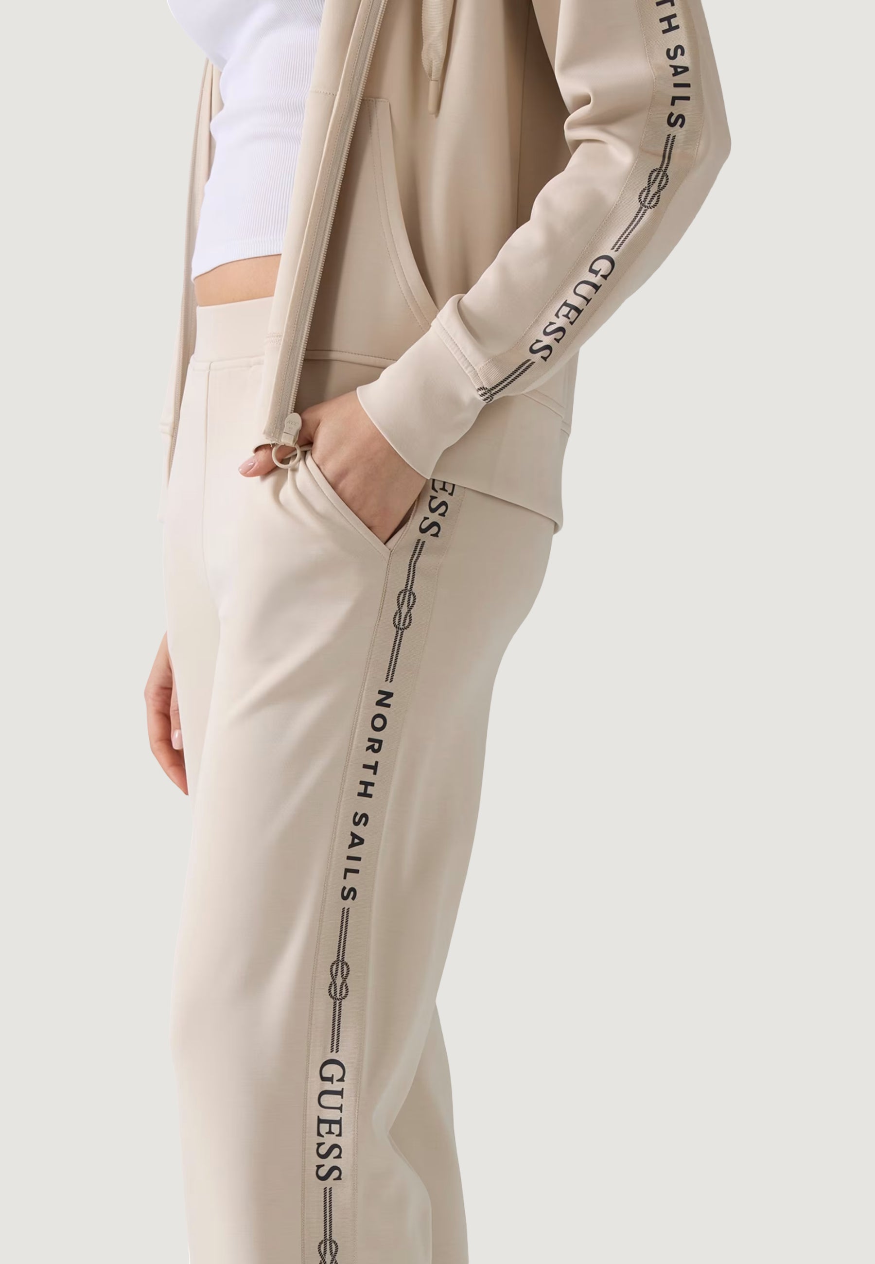 Joggers Guess GUESSXNS SWEAT PANTS
