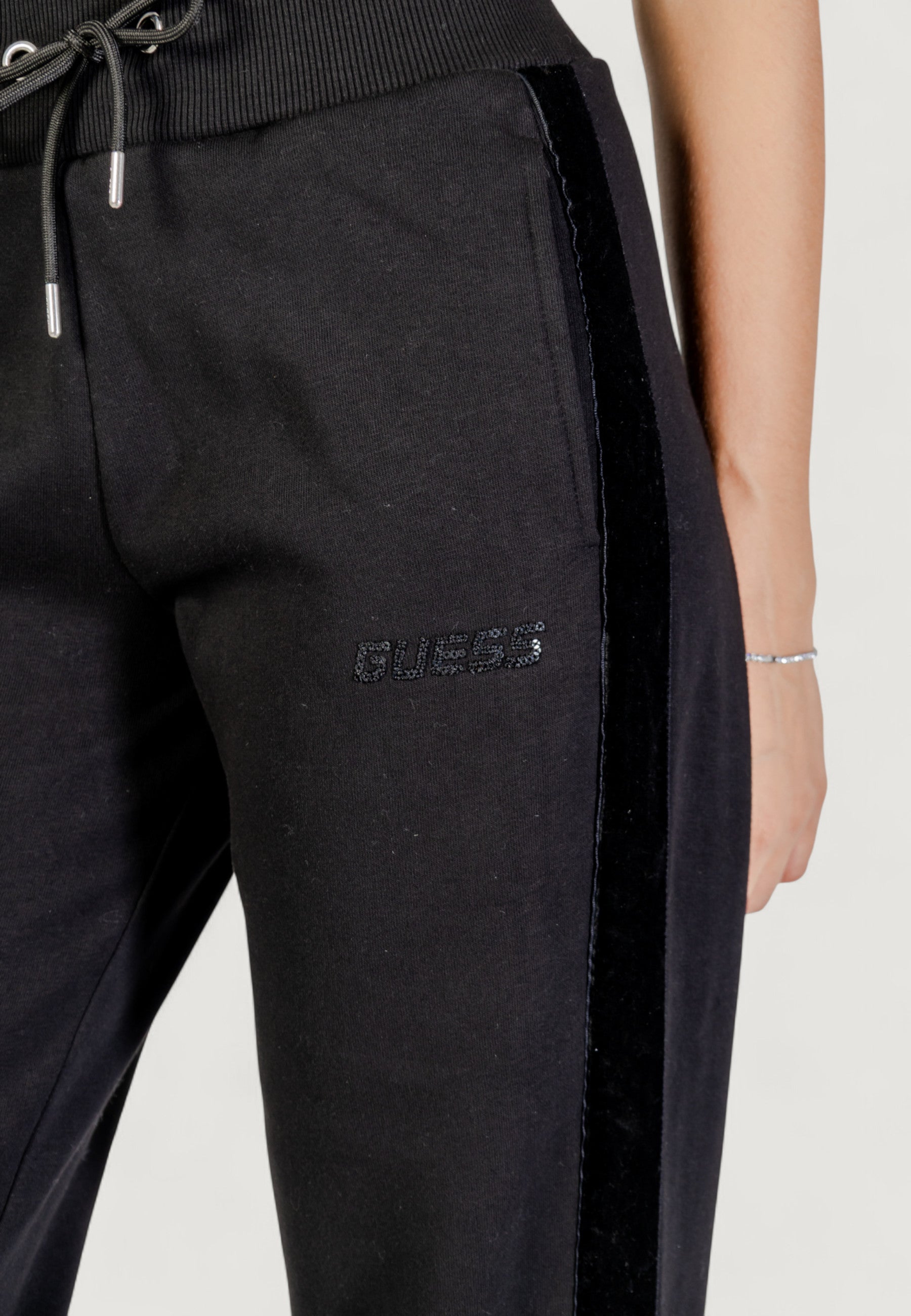 Pantaloni sportivi Guess Active AELIA JOGGER