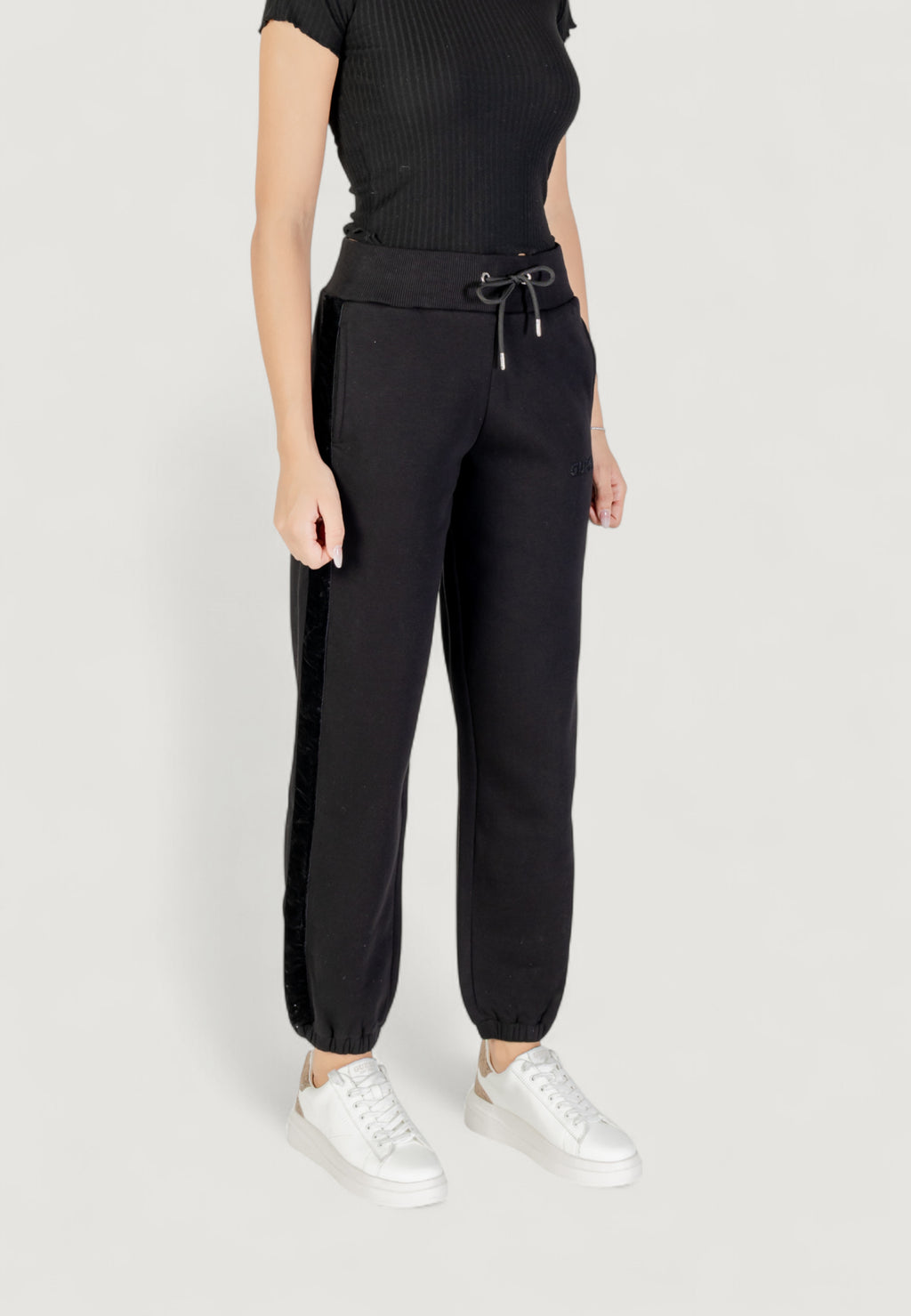 Pantaloni sportivi Guess Active AELIA JOGGER