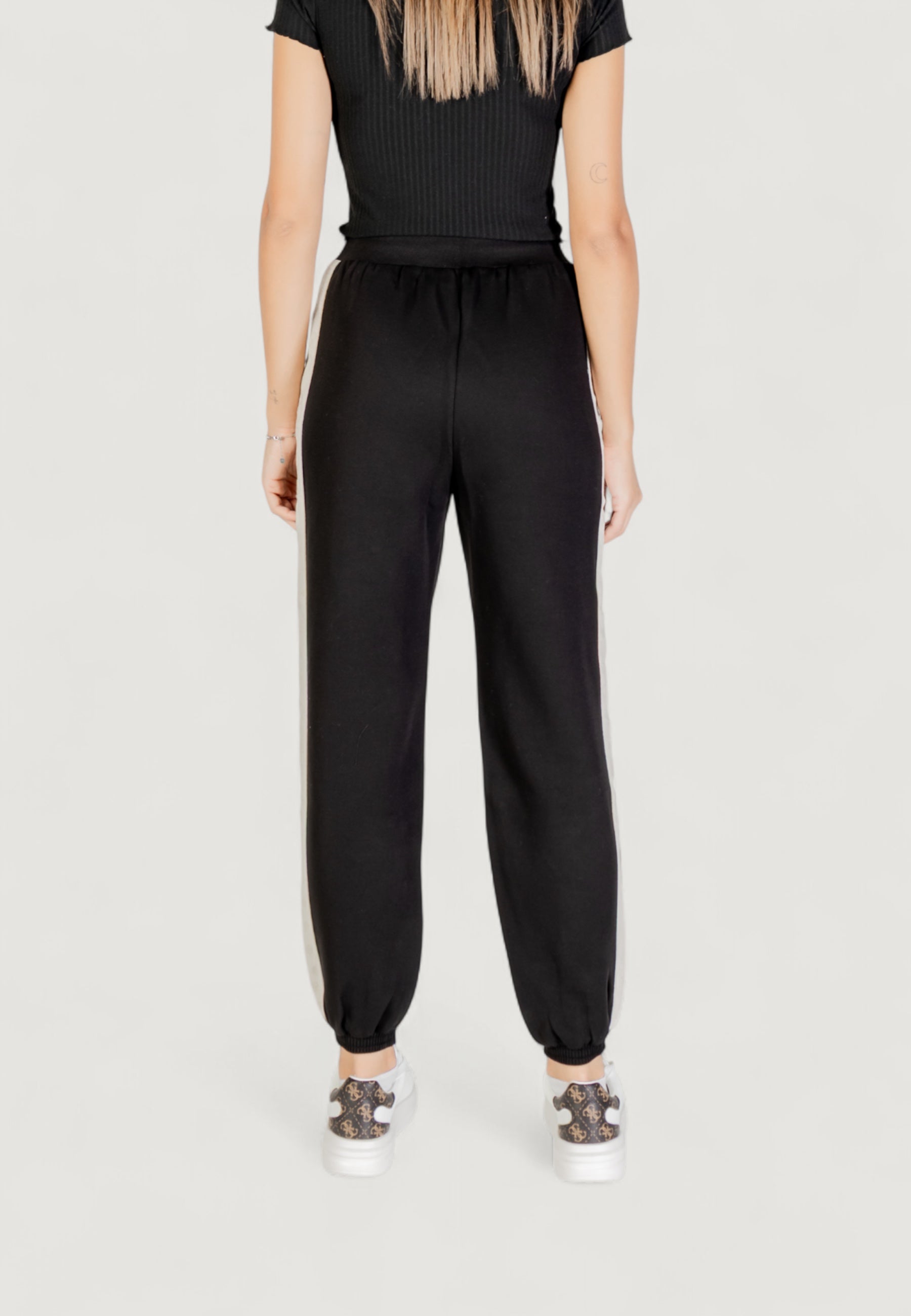 Pantaloni sportivi Guess MARYELLA JOGGER