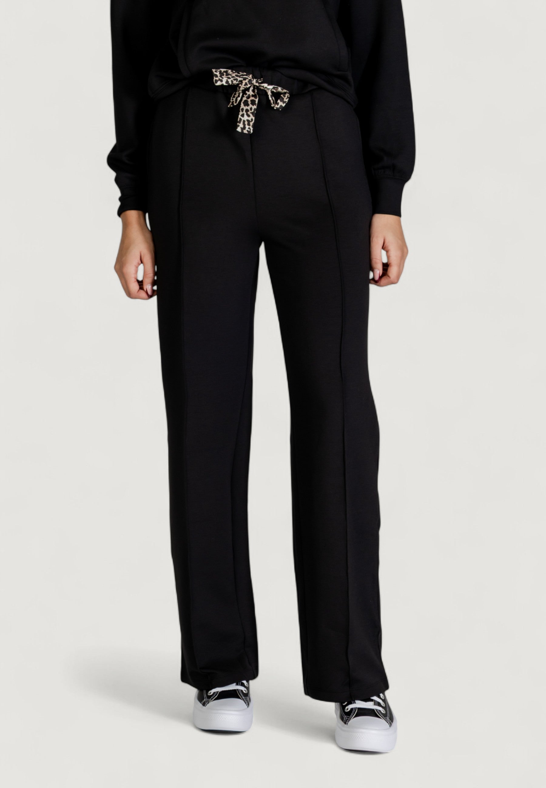 Pantaloni sportivi Only Onlalina Life Leo String Pant Swt