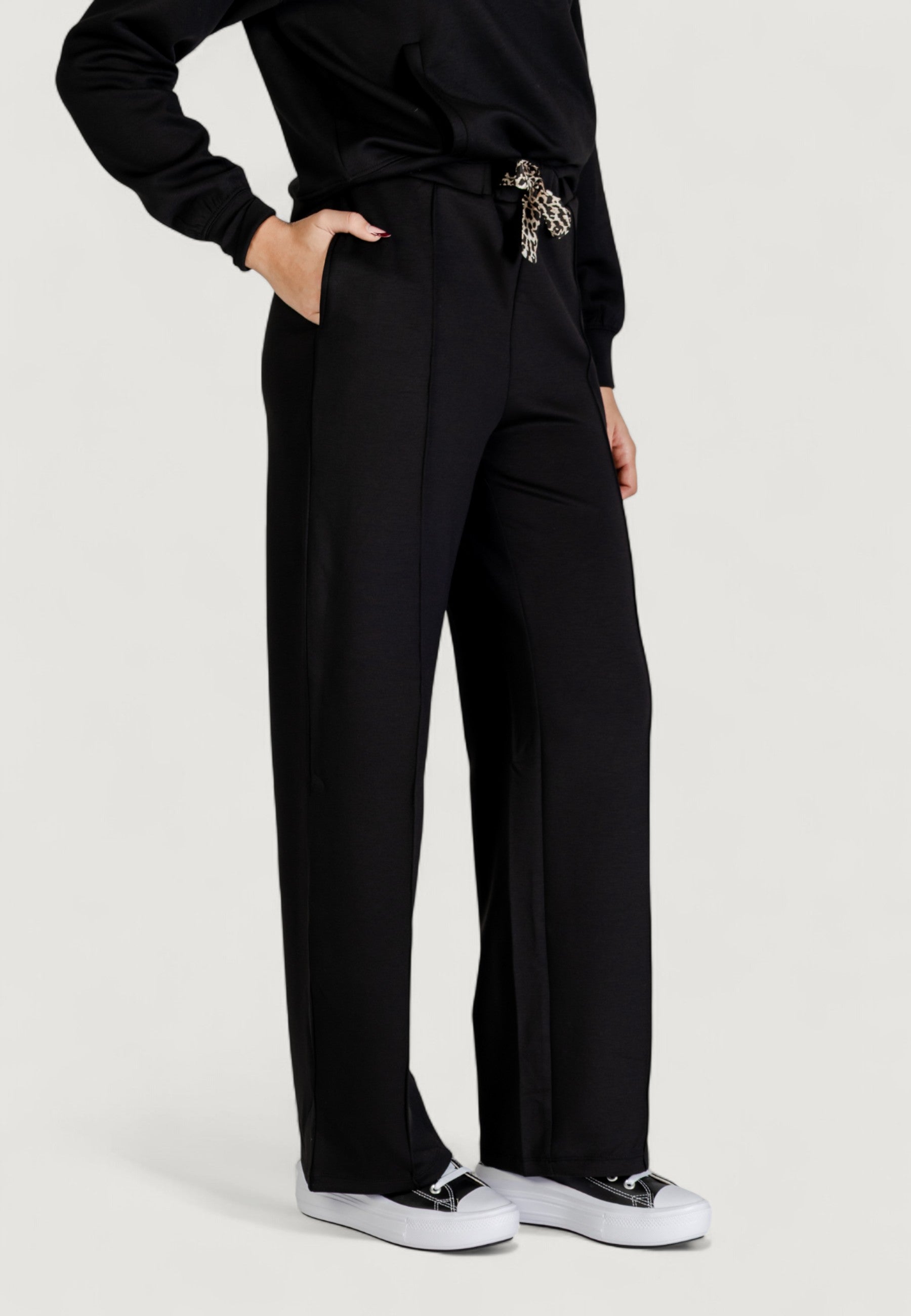 Pantaloni sportivi Only Onlalina Life Leo String Pant Swt