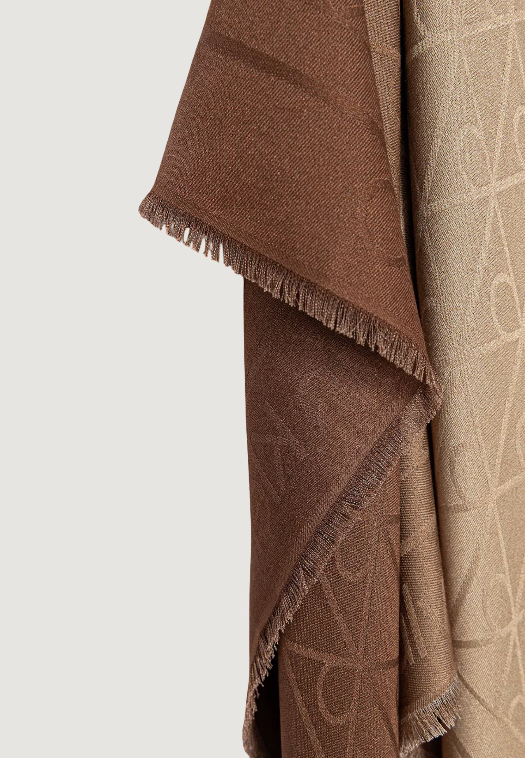 Pashmina Calvin Klein GRADIENT EMBLEM SQUARE SCARF 70x
