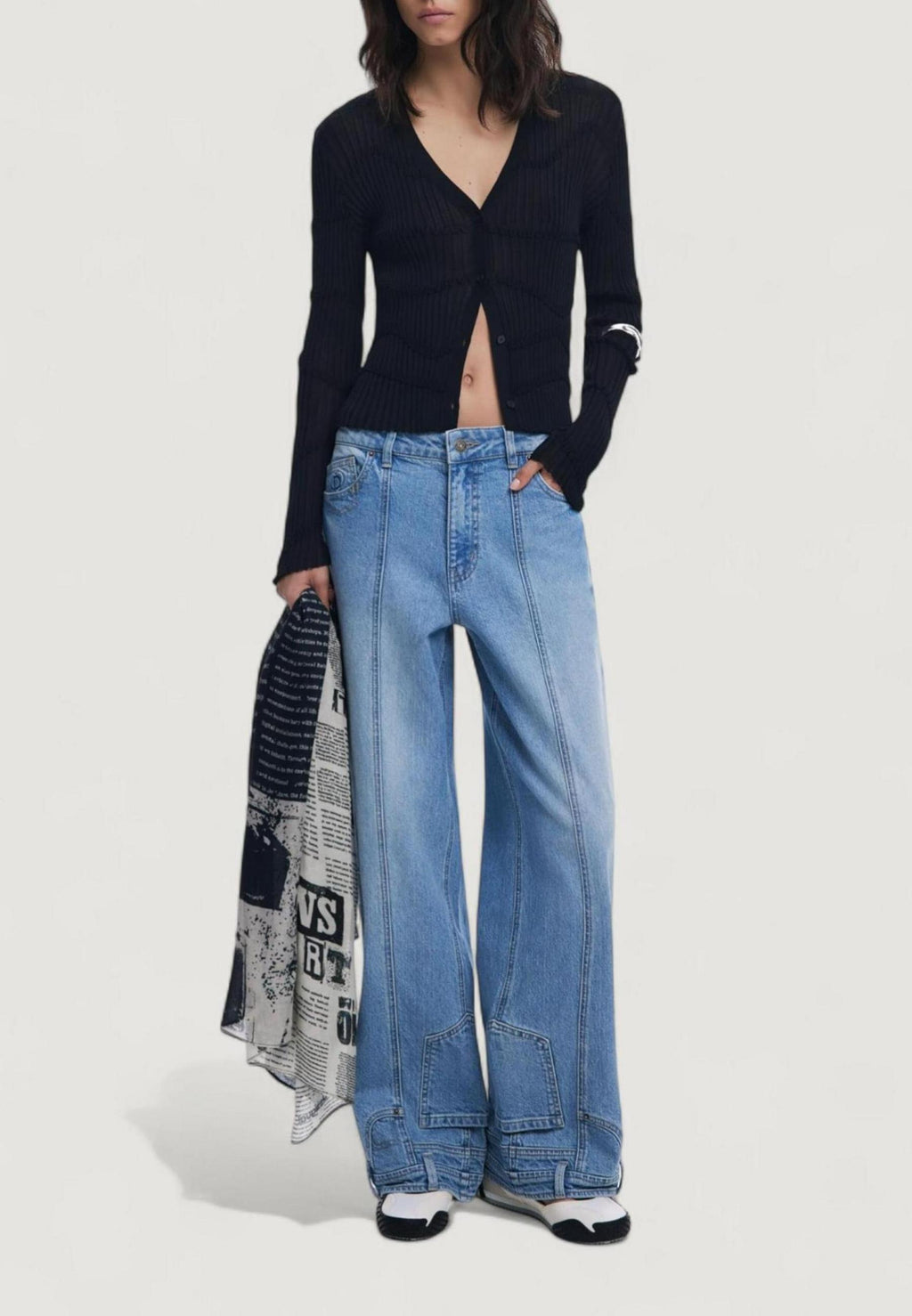 Pashmina Desigual FOU_NEWSPAPER