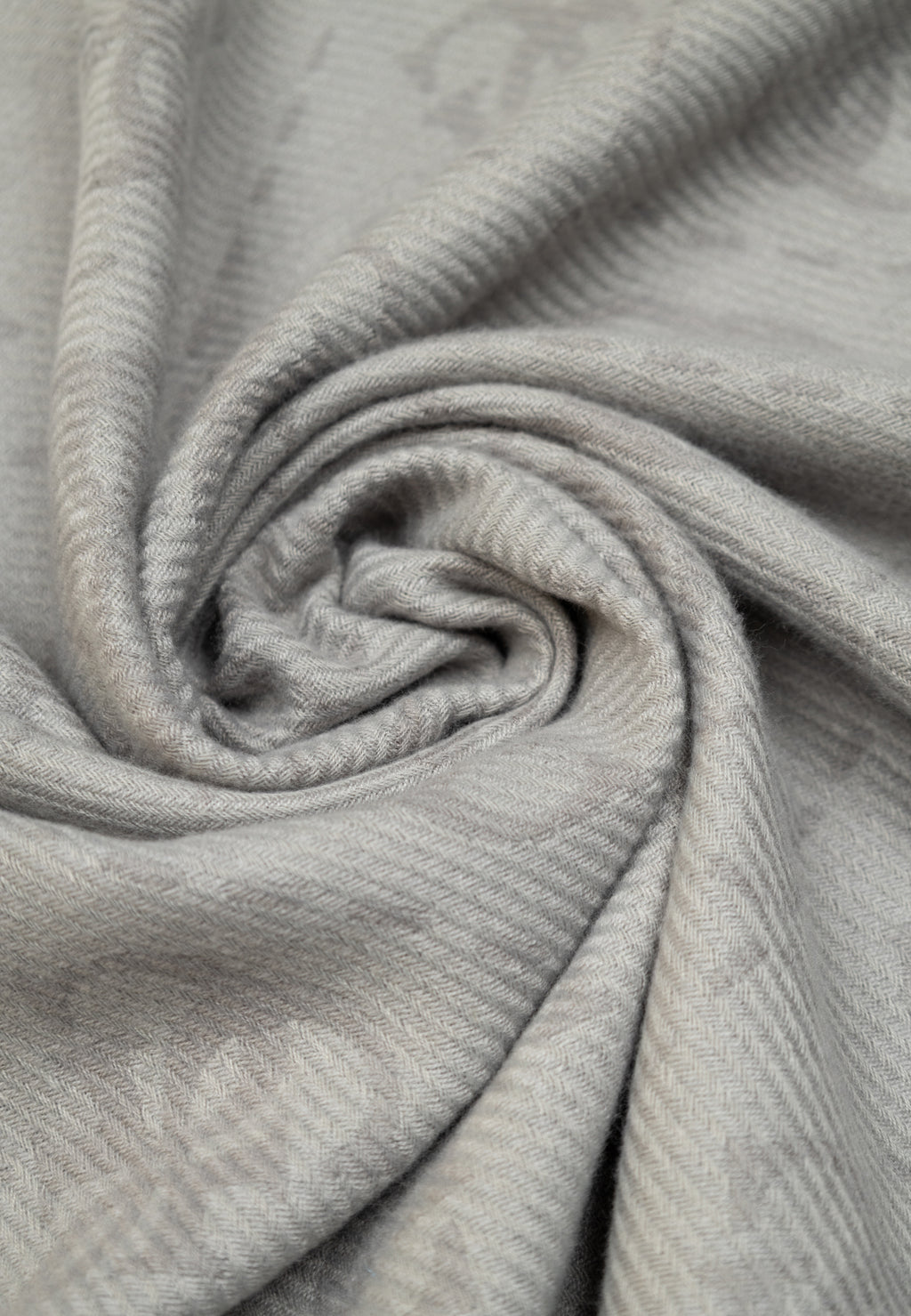 Pashmina Guess AW5217 VIS03