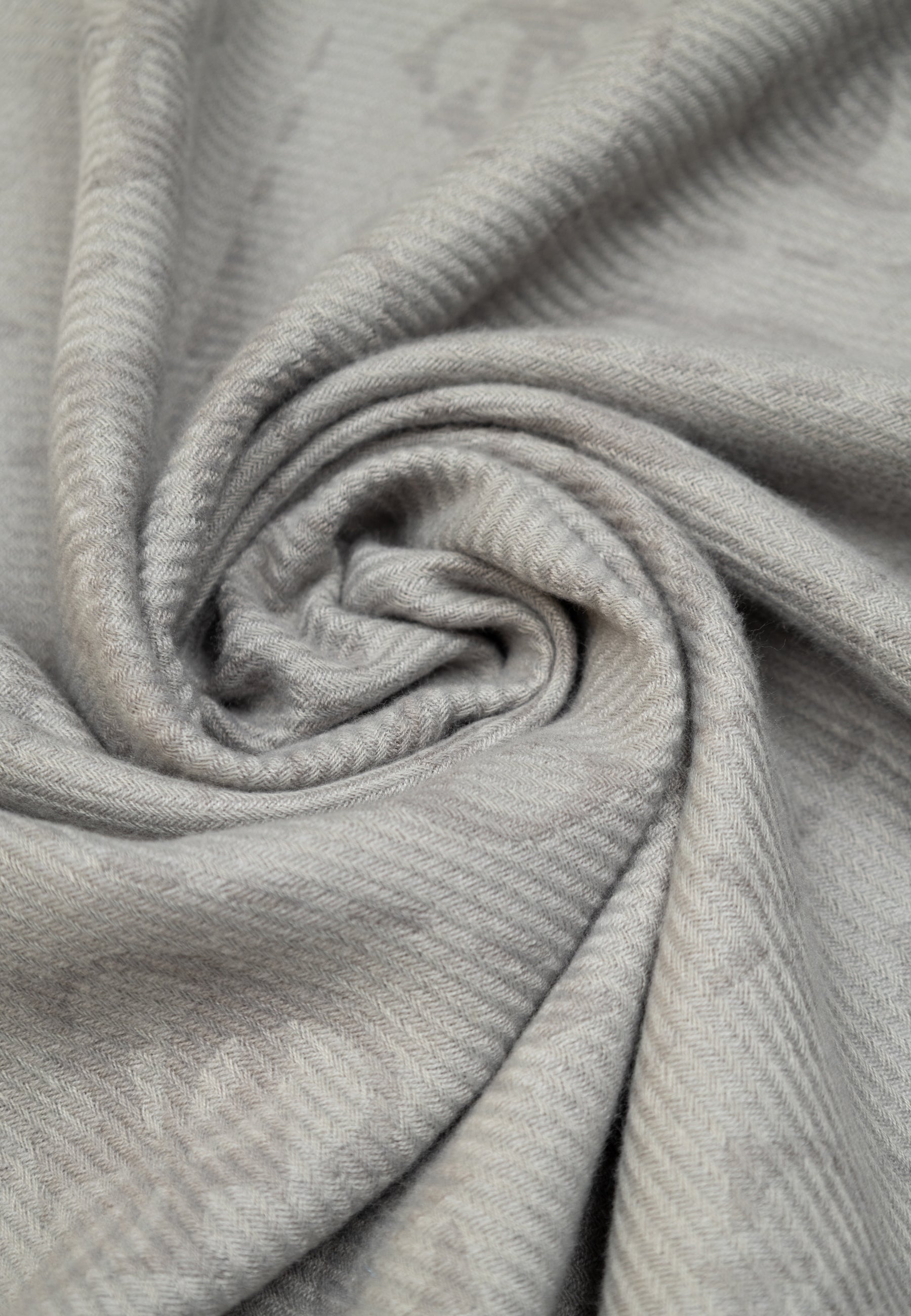 Pashmina Guess AW5217 VIS03