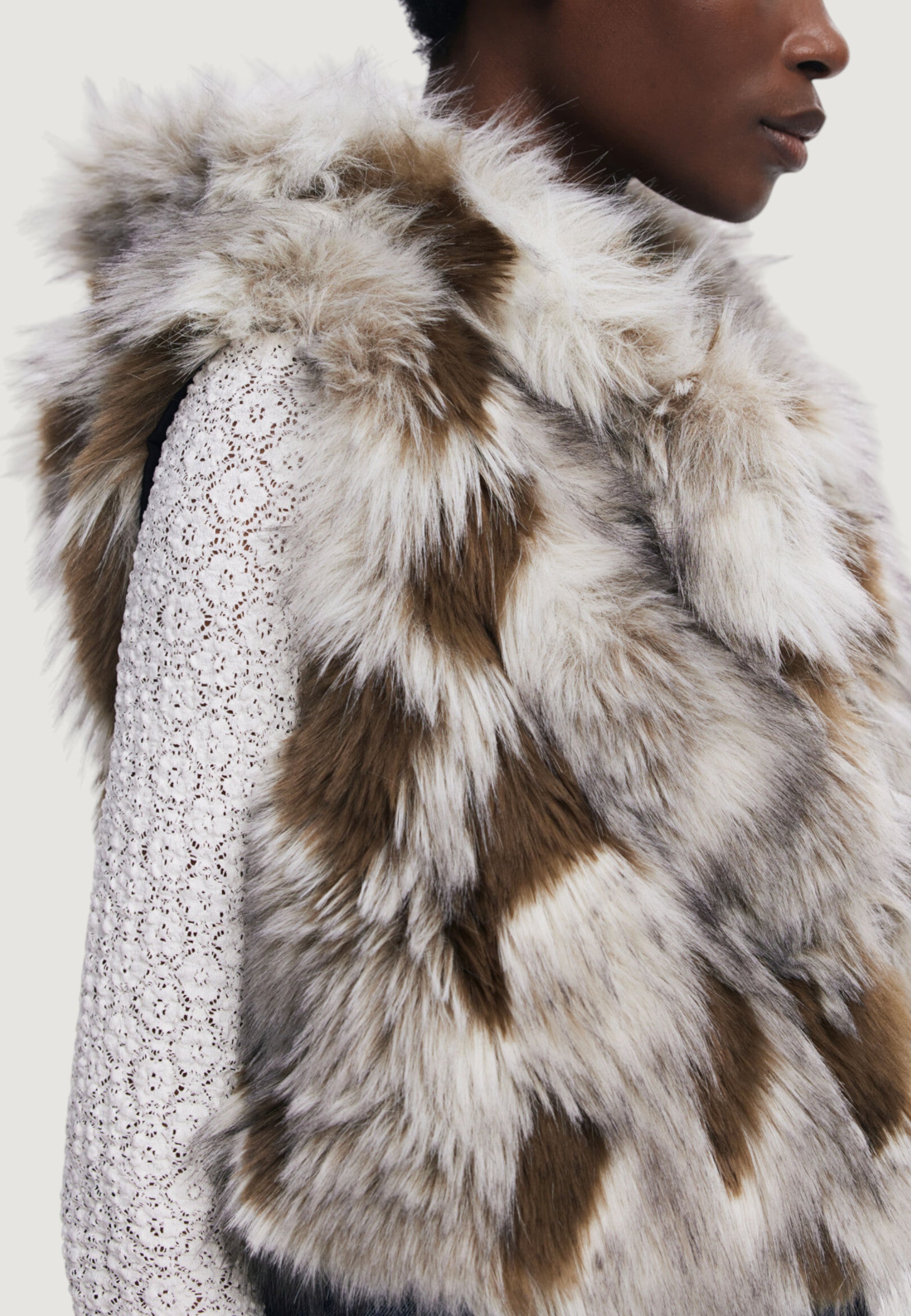 Ecologic fur coats Desigual CHAQ_BUNNY