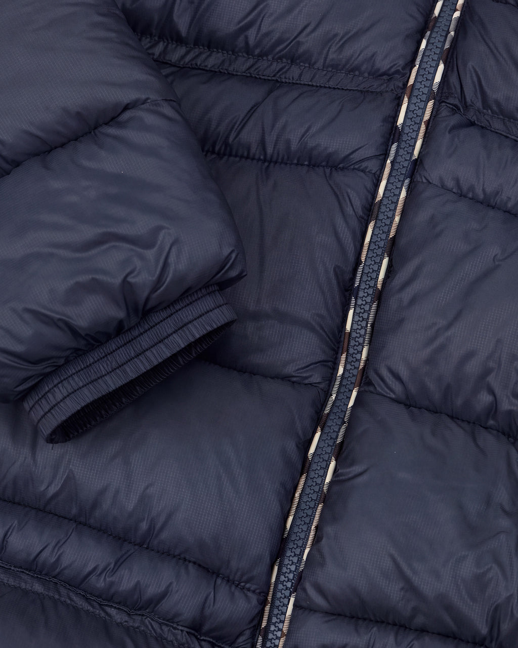 Down Jacket Aquascutum Active VEIL-N HOODED PUFFER