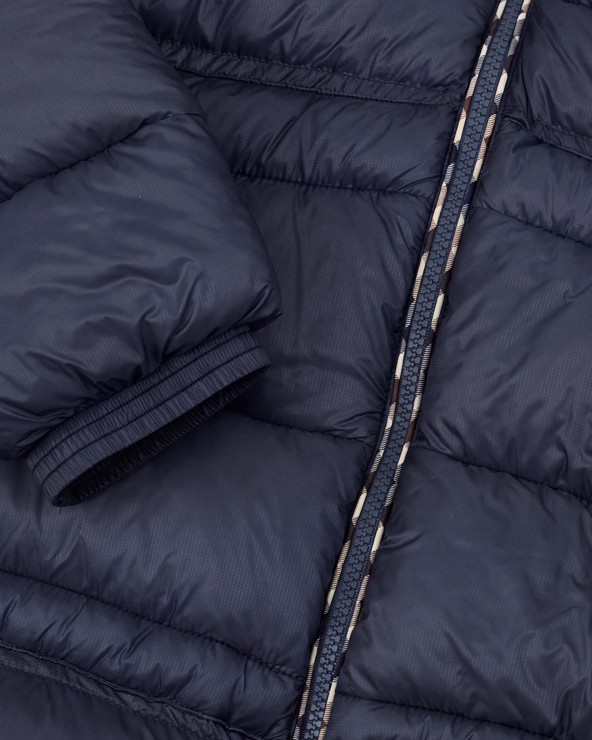 Down Jacket Aquascutum Active VEIL-N HOODED PUFFER