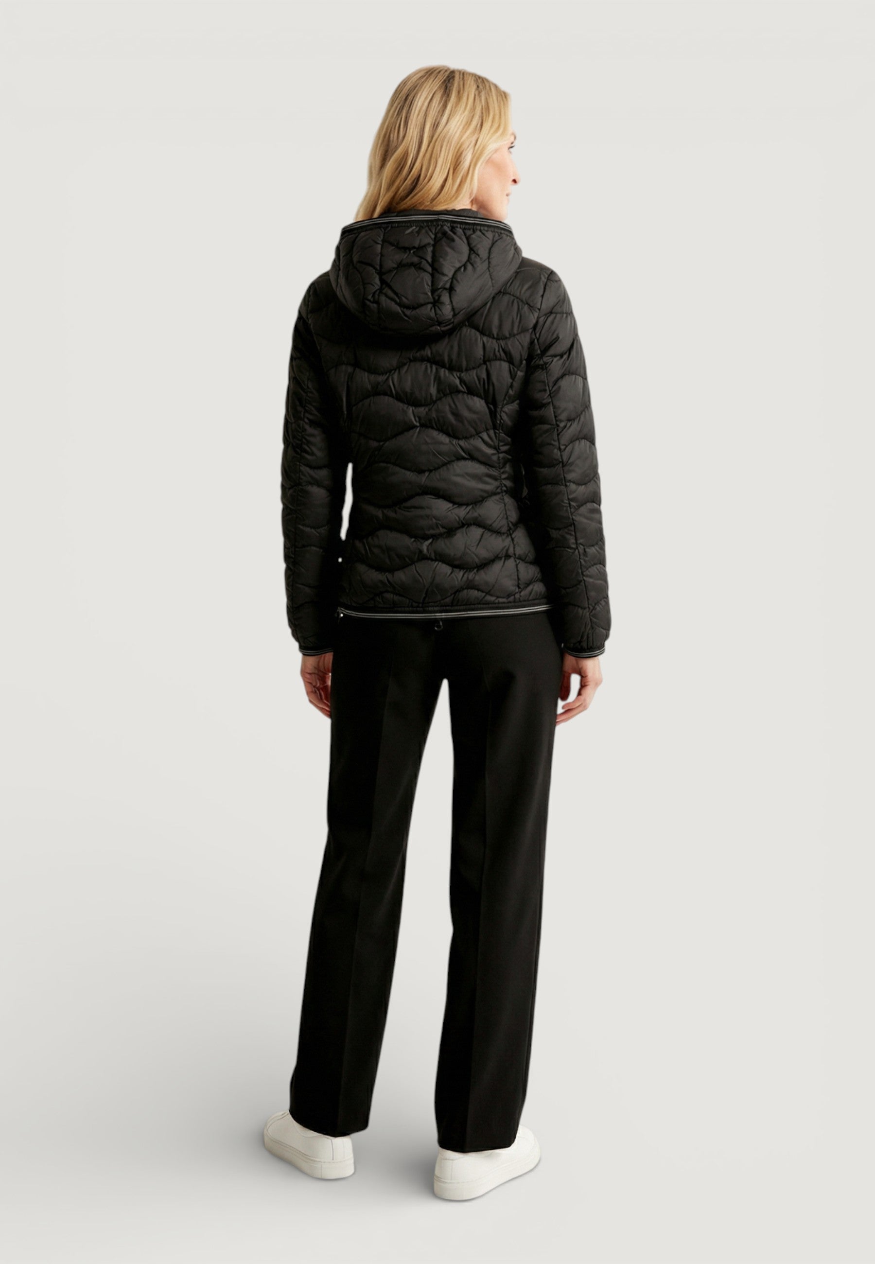 Down jacket Blauer. CAMELIA