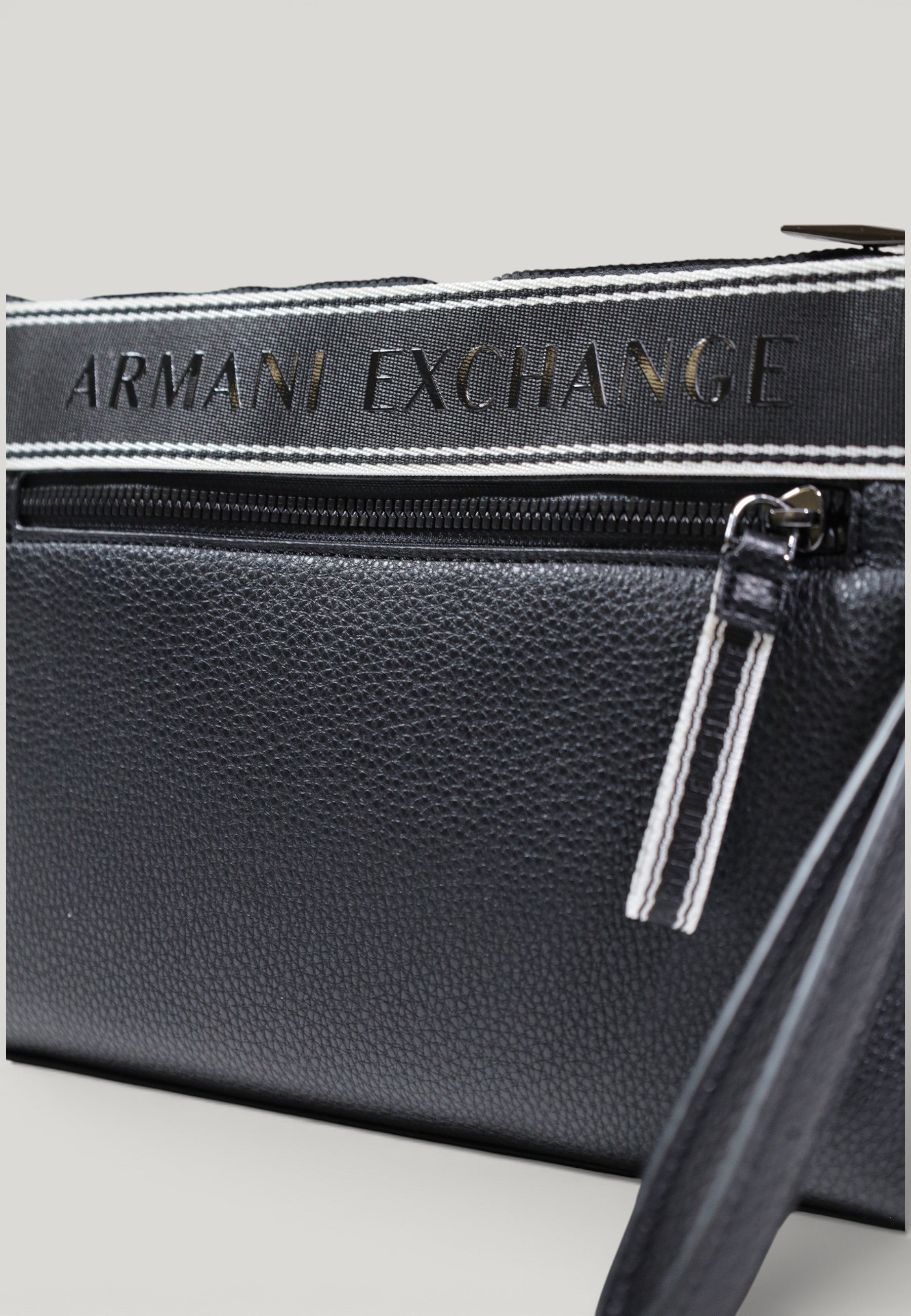 Pochette e beauty Armani Exchange WRISTLET CASE