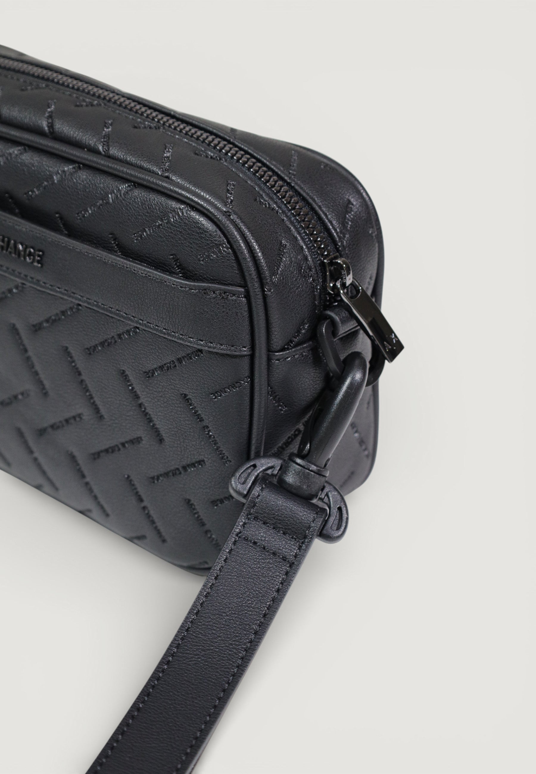 Pochette e beauty Armani Exchange XM002600 AF22652