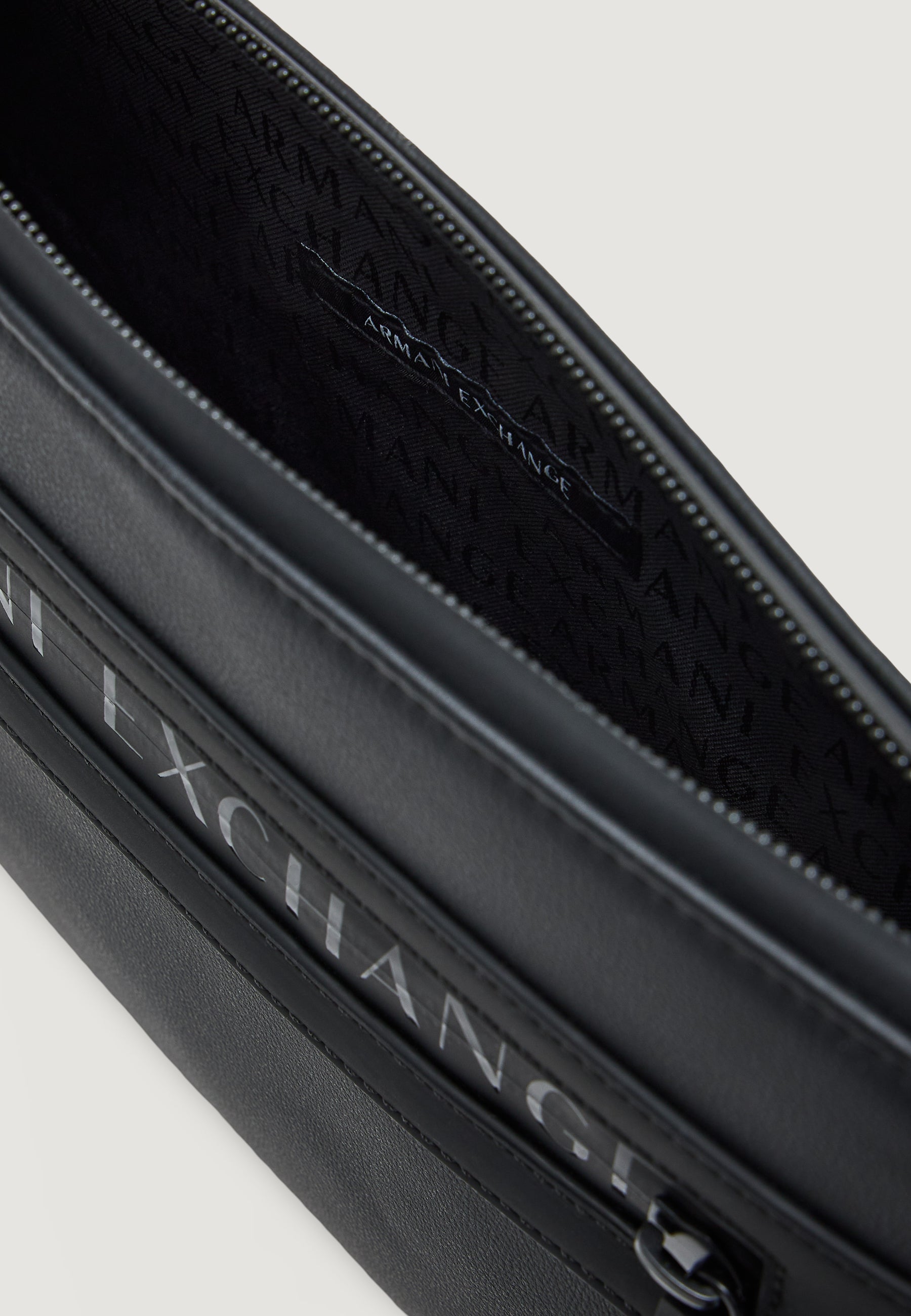 Pochette Armani Exchange XM003595 AF26679