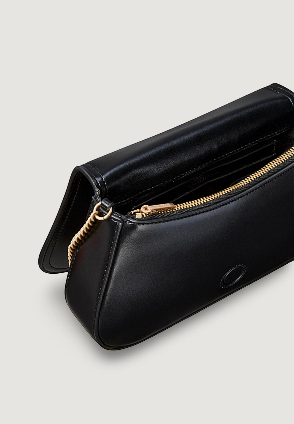 Pochette Calvin Klein CK CURVED  ON CHAIN