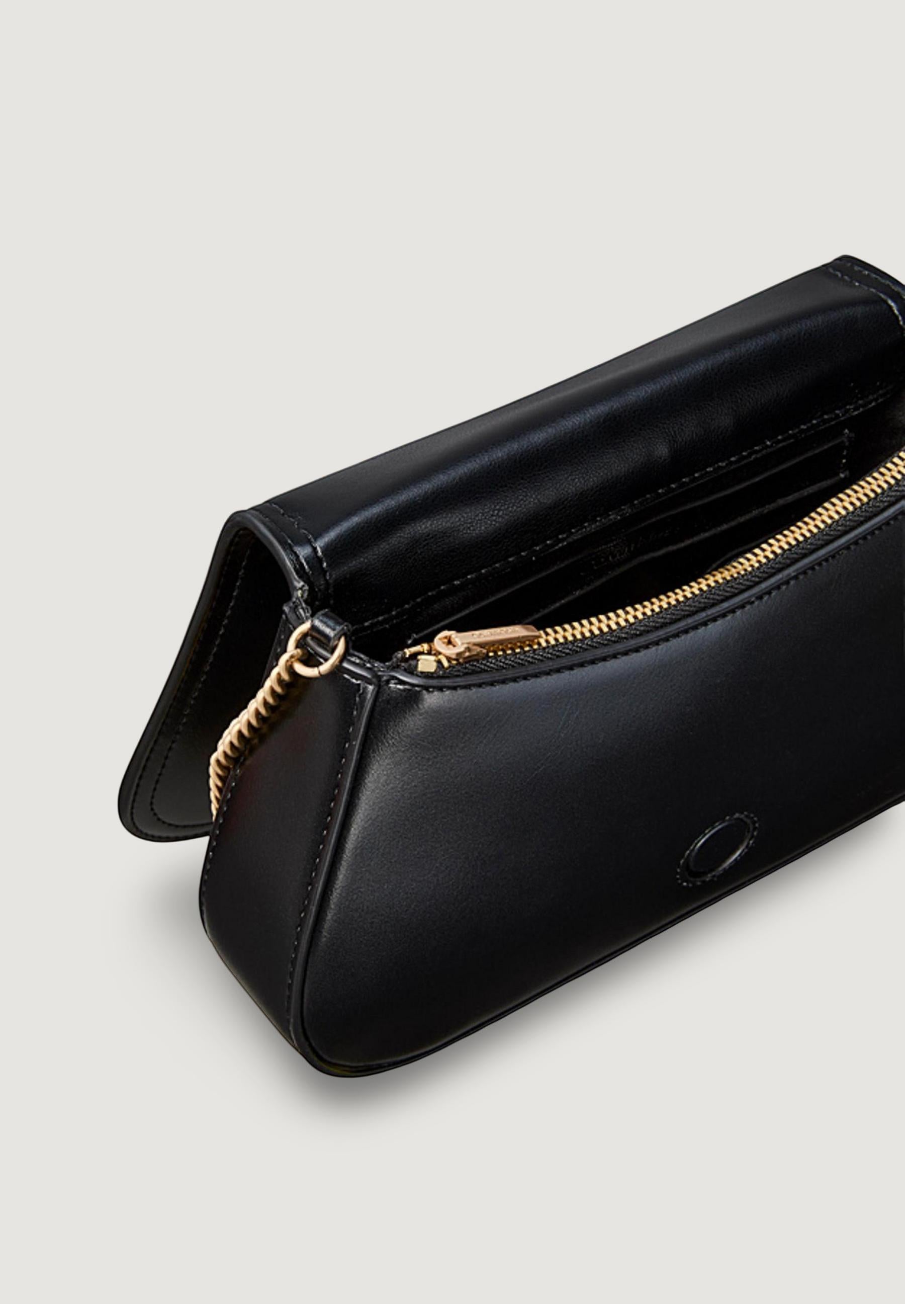 Pochette Calvin Klein CK CURVED  ON CHAIN