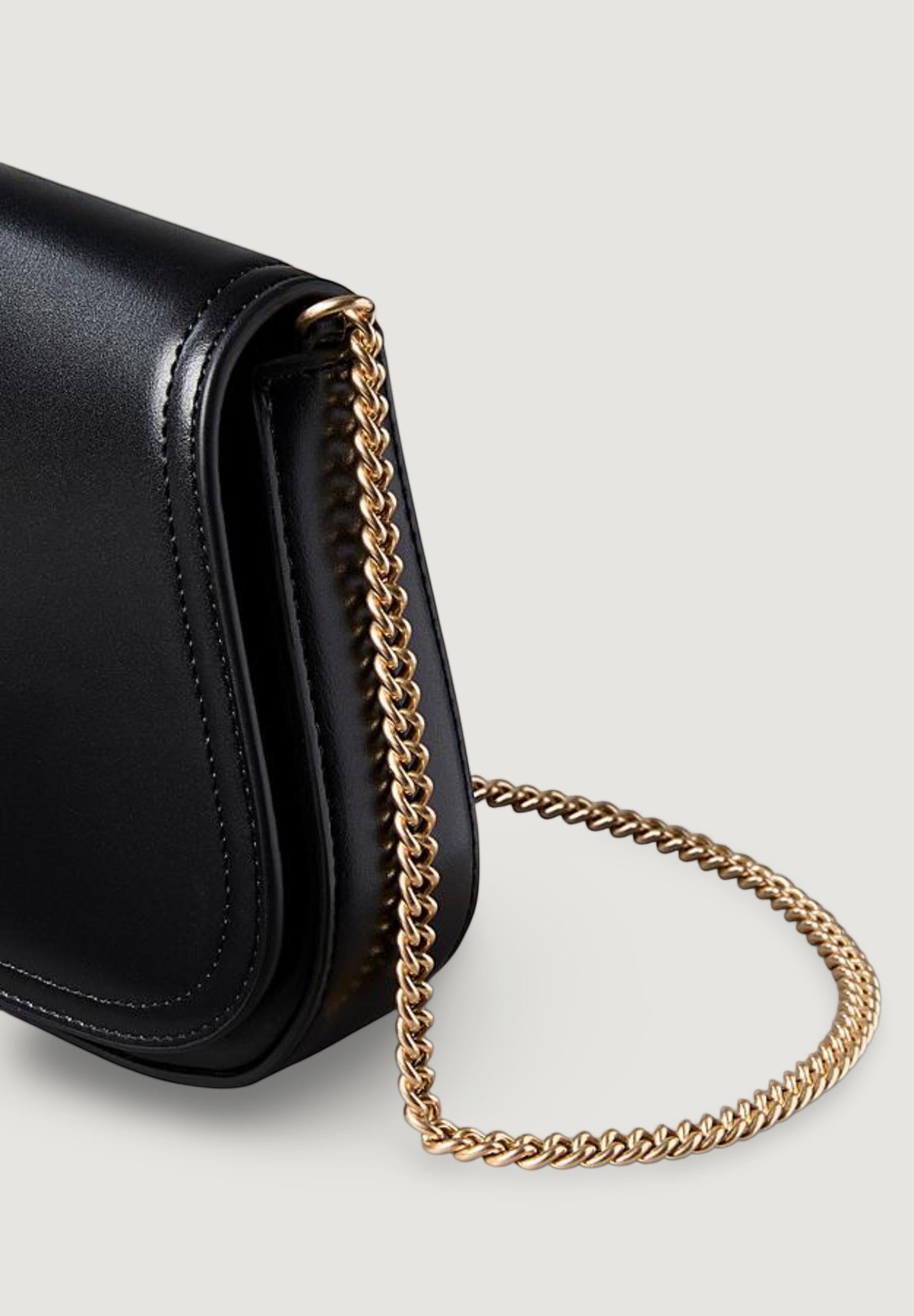 Pochette Calvin Klein CK CURVED  ON CHAIN