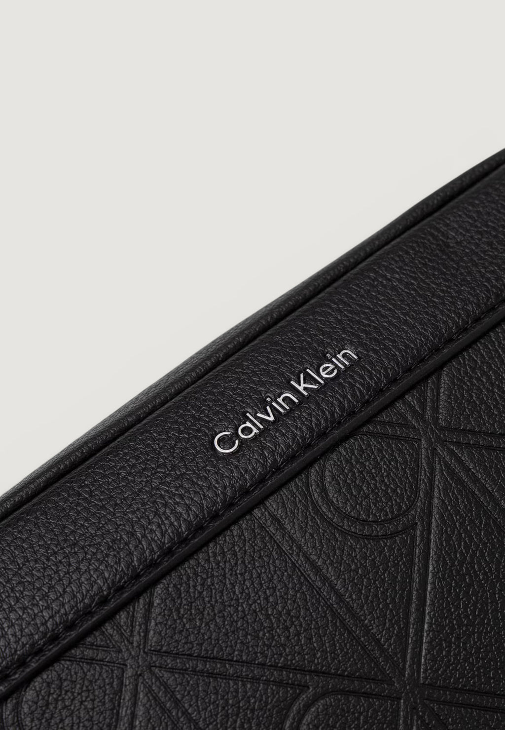 Pochette Calvin Klein XL EMBLEM AOP EMBO?SS POUCH W/ H