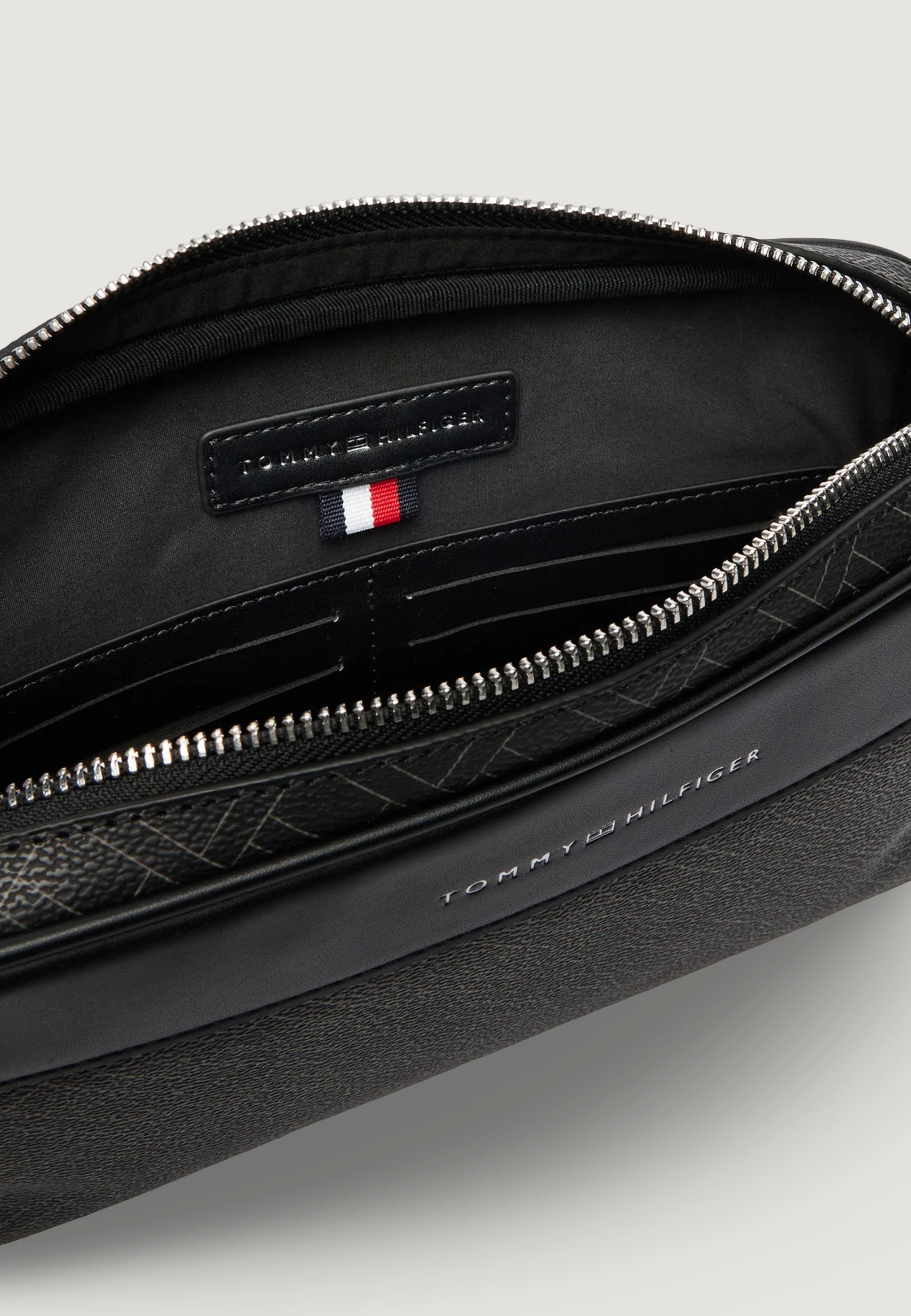 Pochette Tommy Hilfiger TH FLAG MONOGRAM POUCH