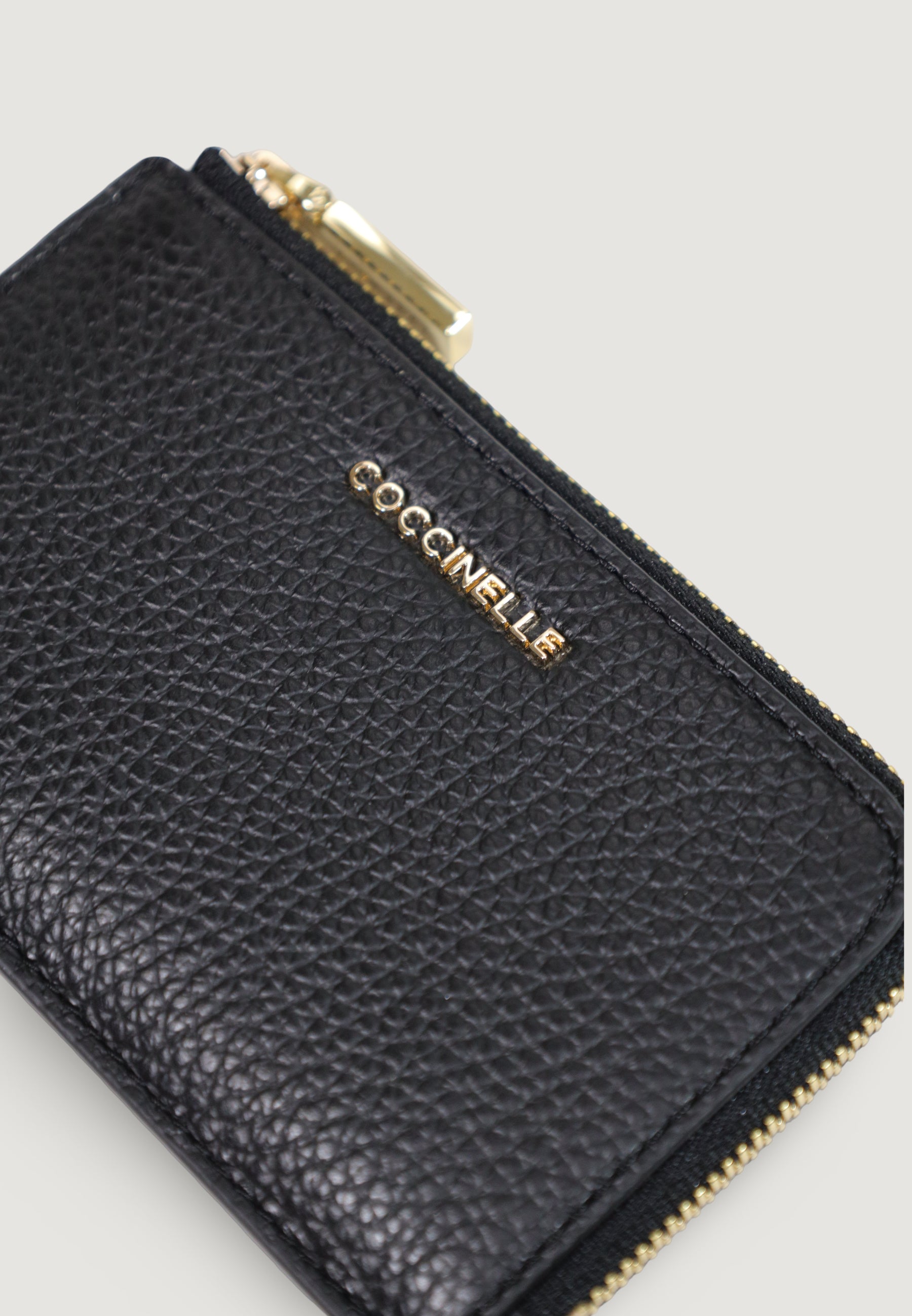  Coccinelle METALLIC SOFT