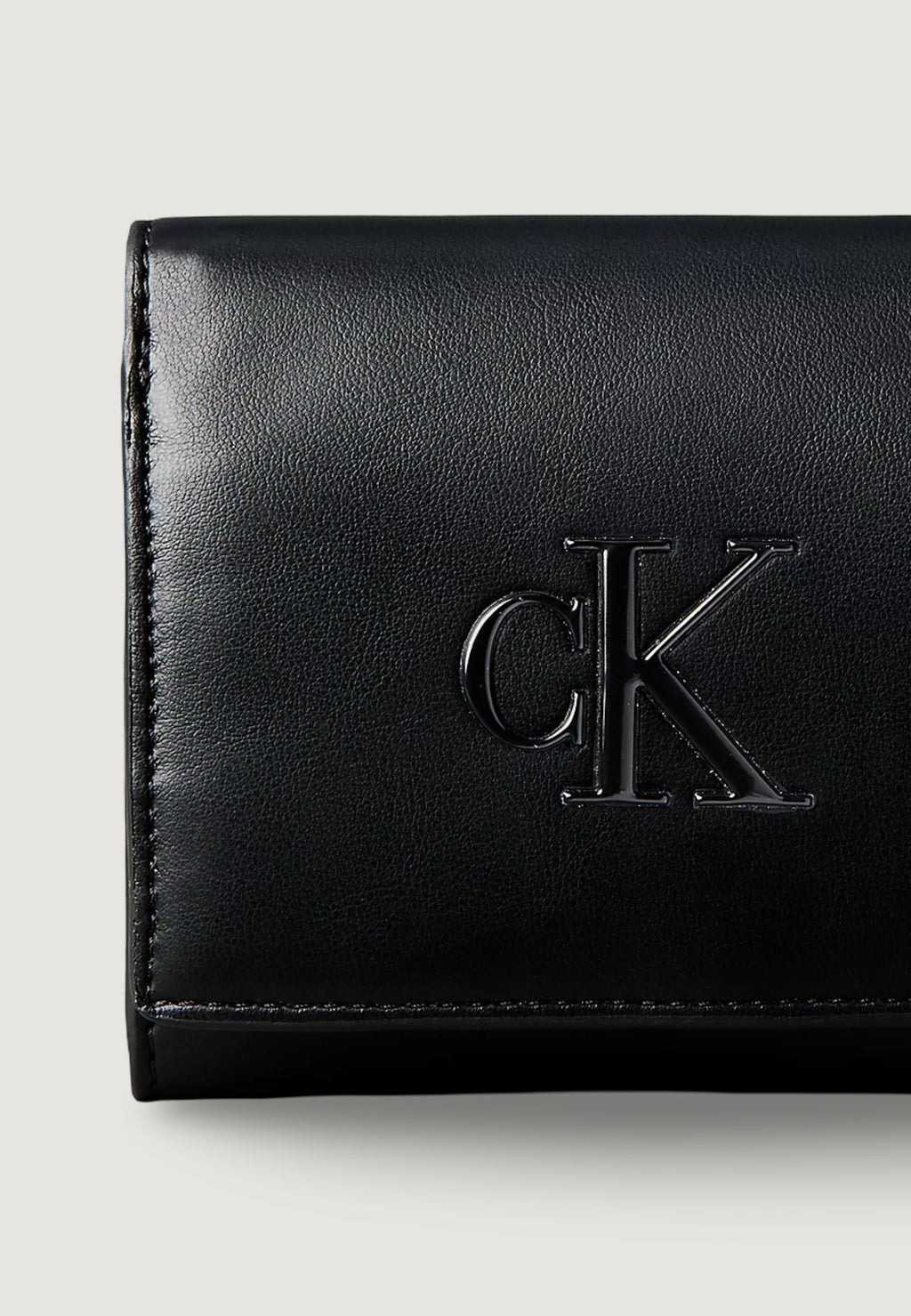 Portafoglio grande Calvin Klein BOLD CK MEDIUM BIFOLD