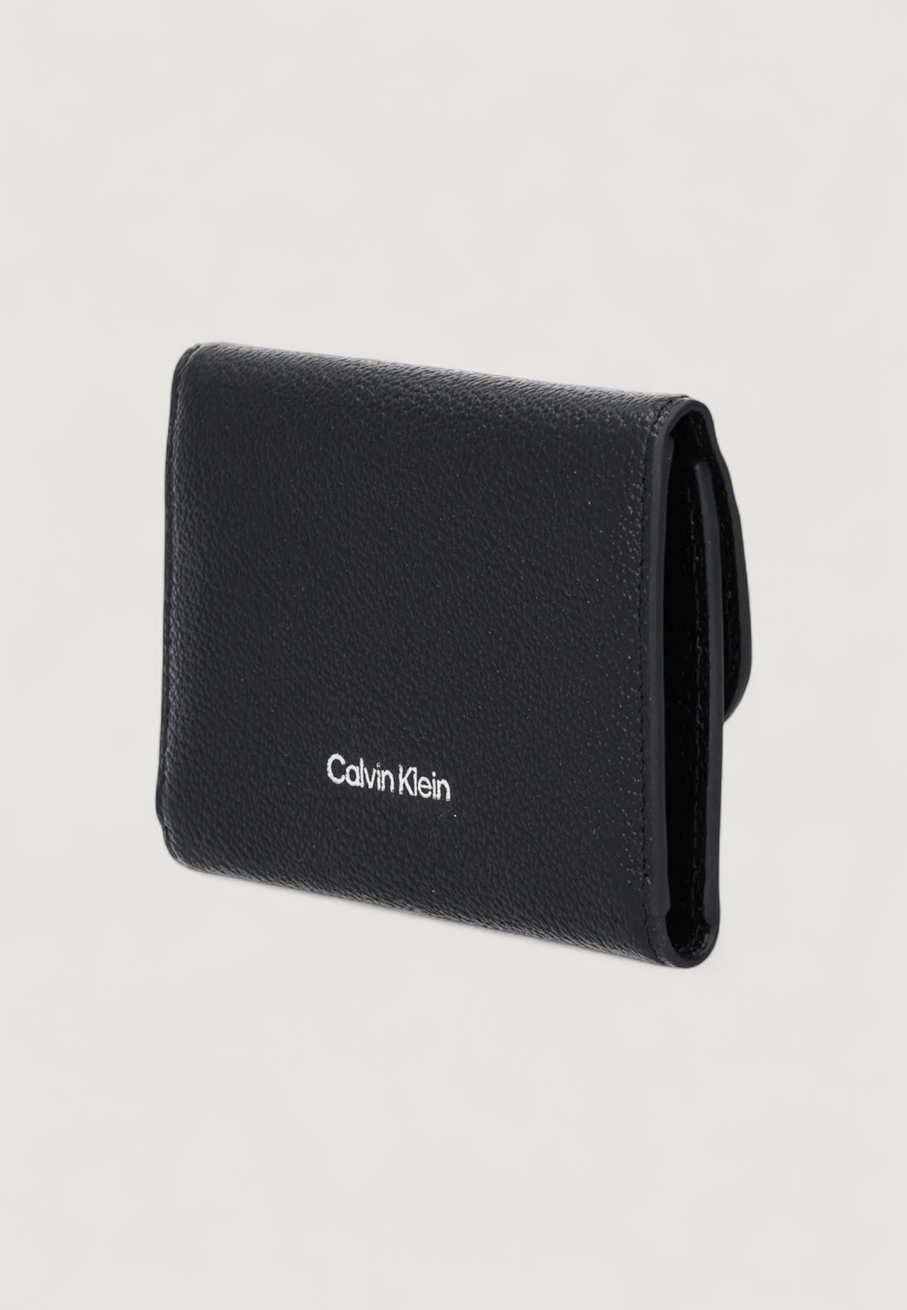 Portafoglio piccolo Calvin Klein STONE LOCK SLOUCHY LTHR TRIFOLD