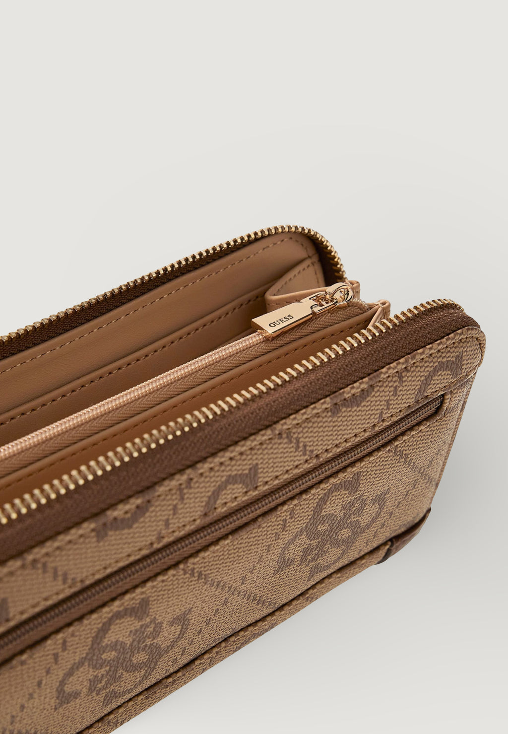 Portafoglio grande Guess KARNILLA LOGO SLG LRG ZIP ARND