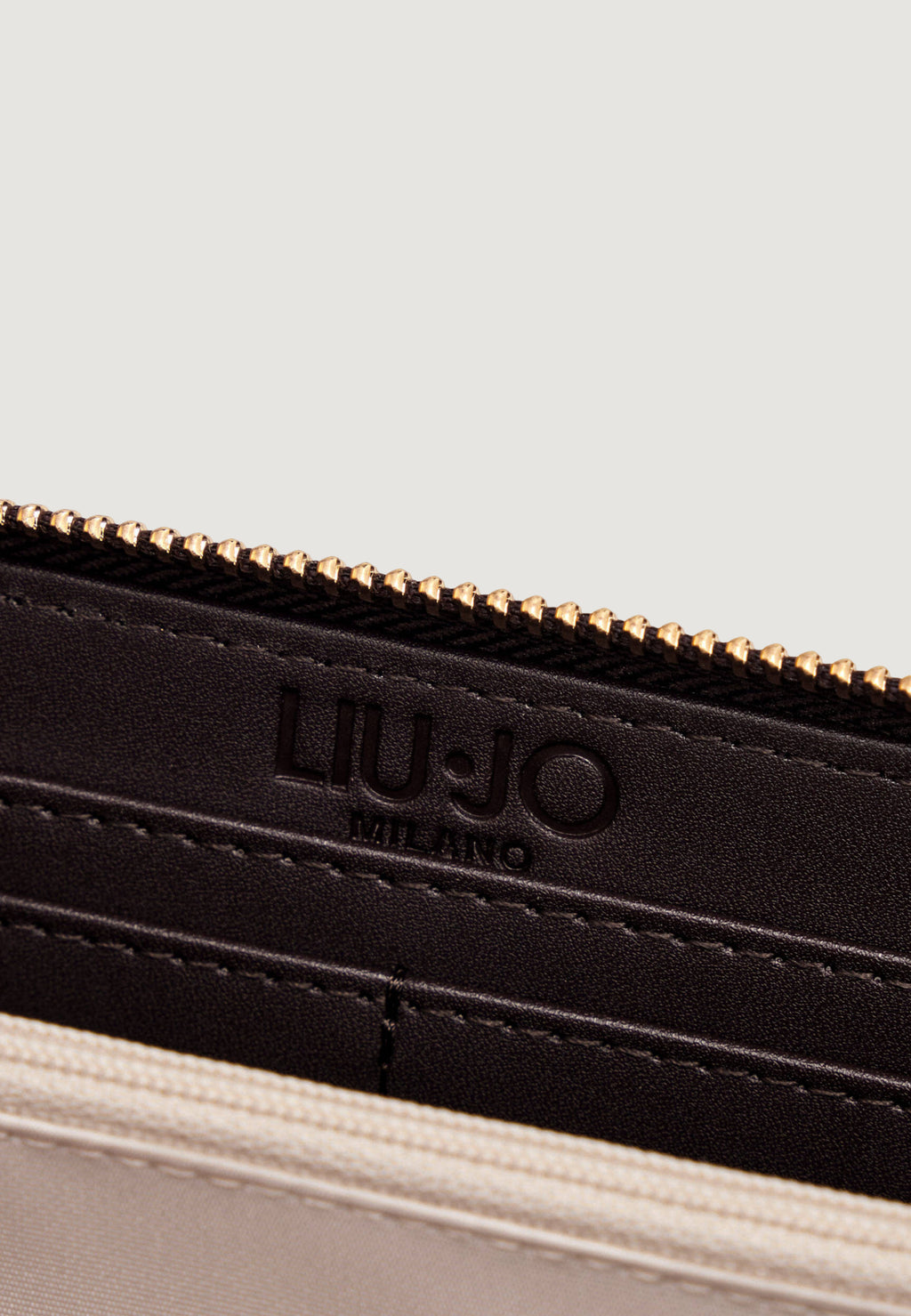 Portafoglio medio Liu-Jo WALLET